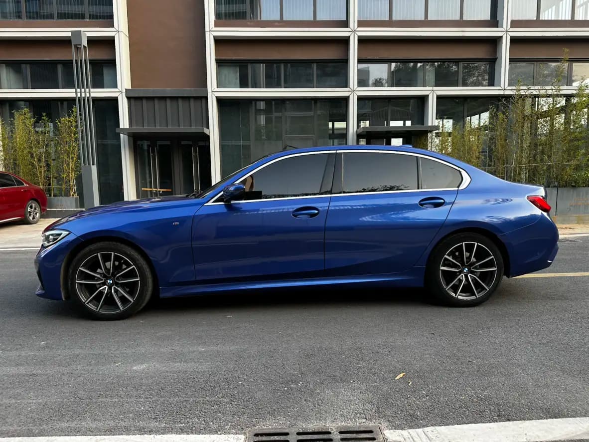 BMW 3 Series 2021 г. 61000 км. — фото 3