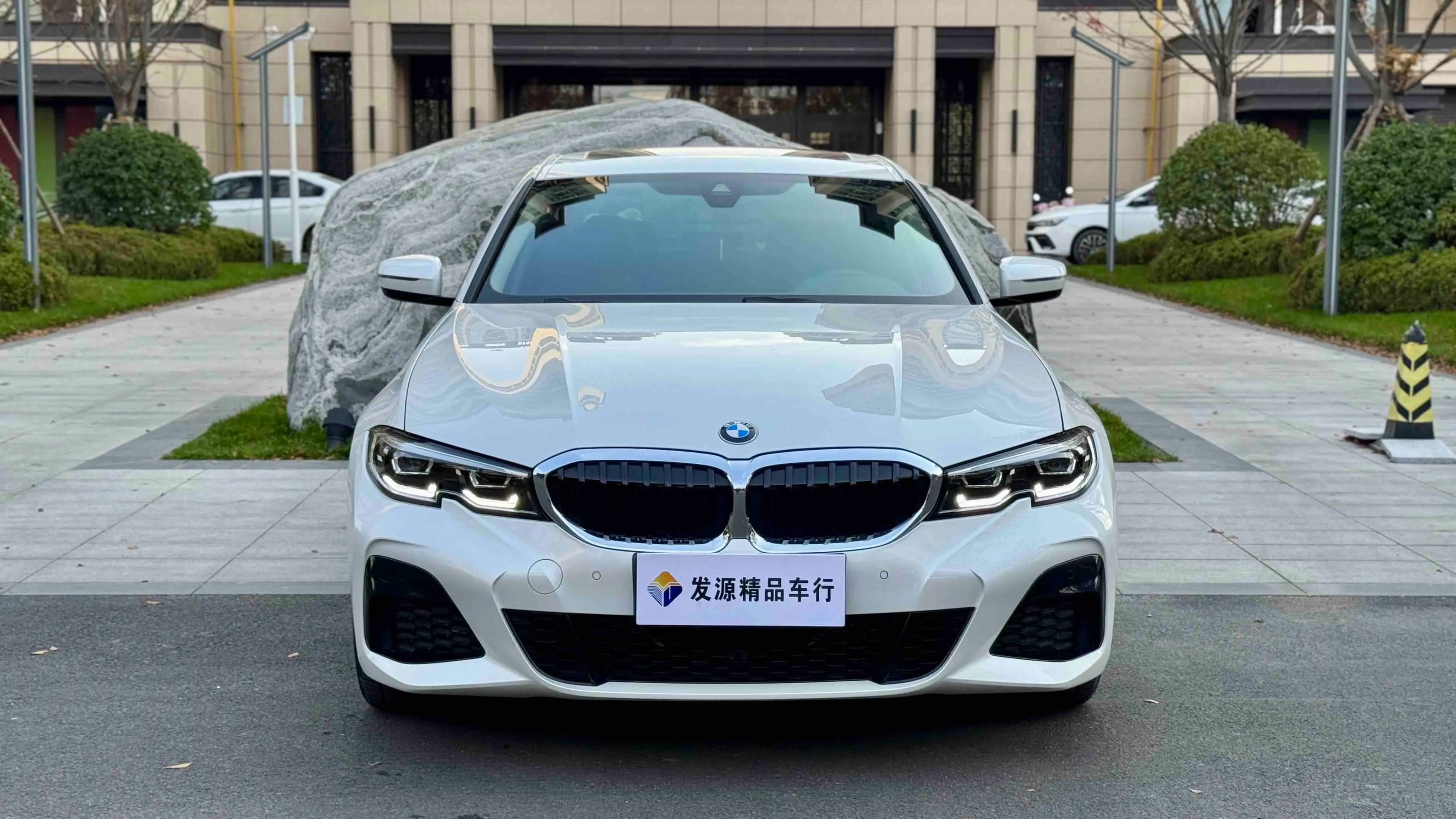 BMW 3 Series 2022 г. 53047 км. — фото 2