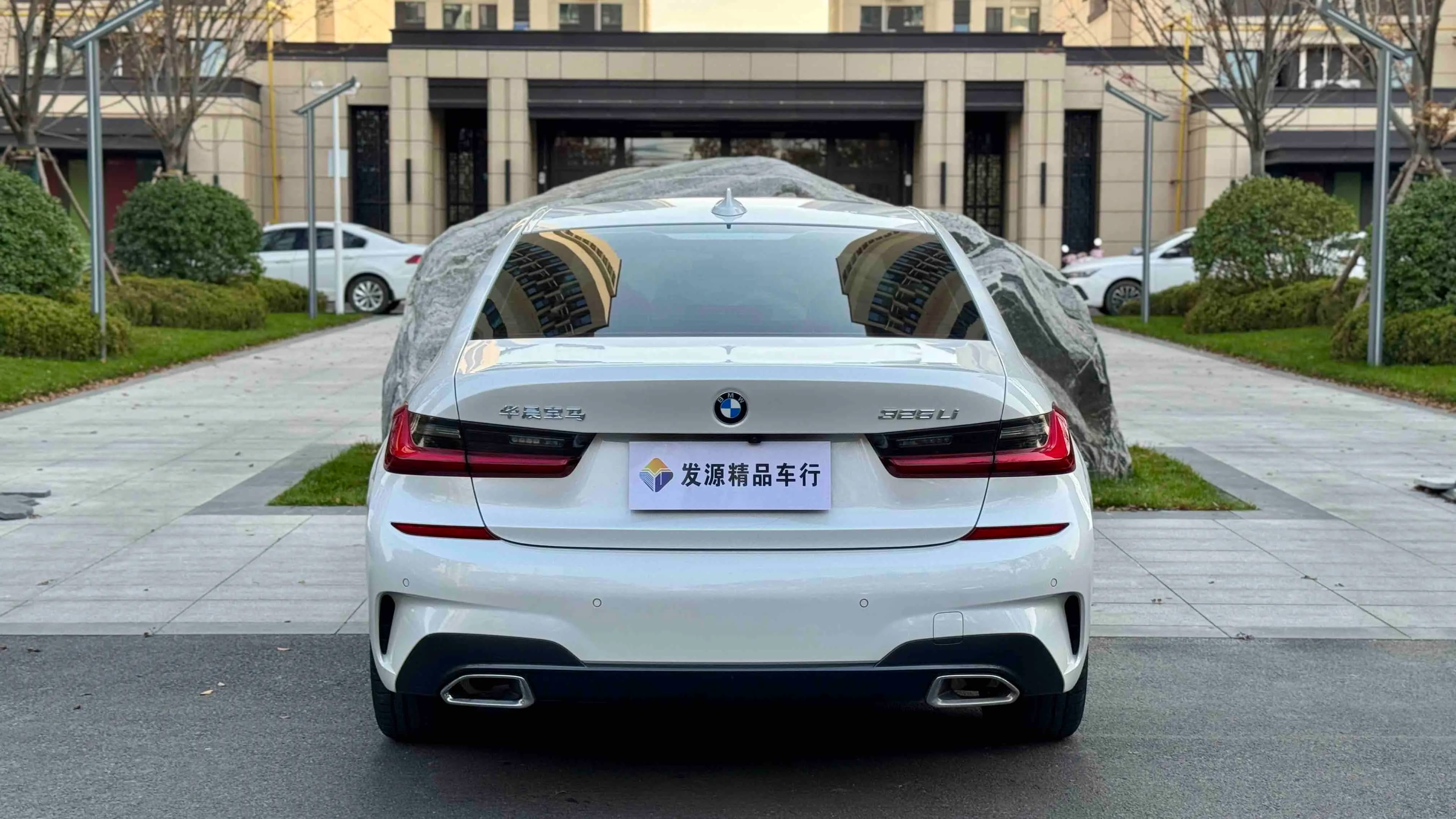 BMW 3 Series 2022 г. 53047 км. — фото 4