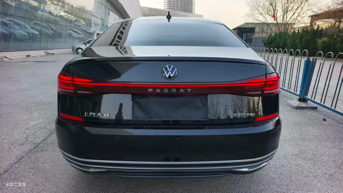 Volkswagen Passat 2022 г. 40051 км. — фото 5