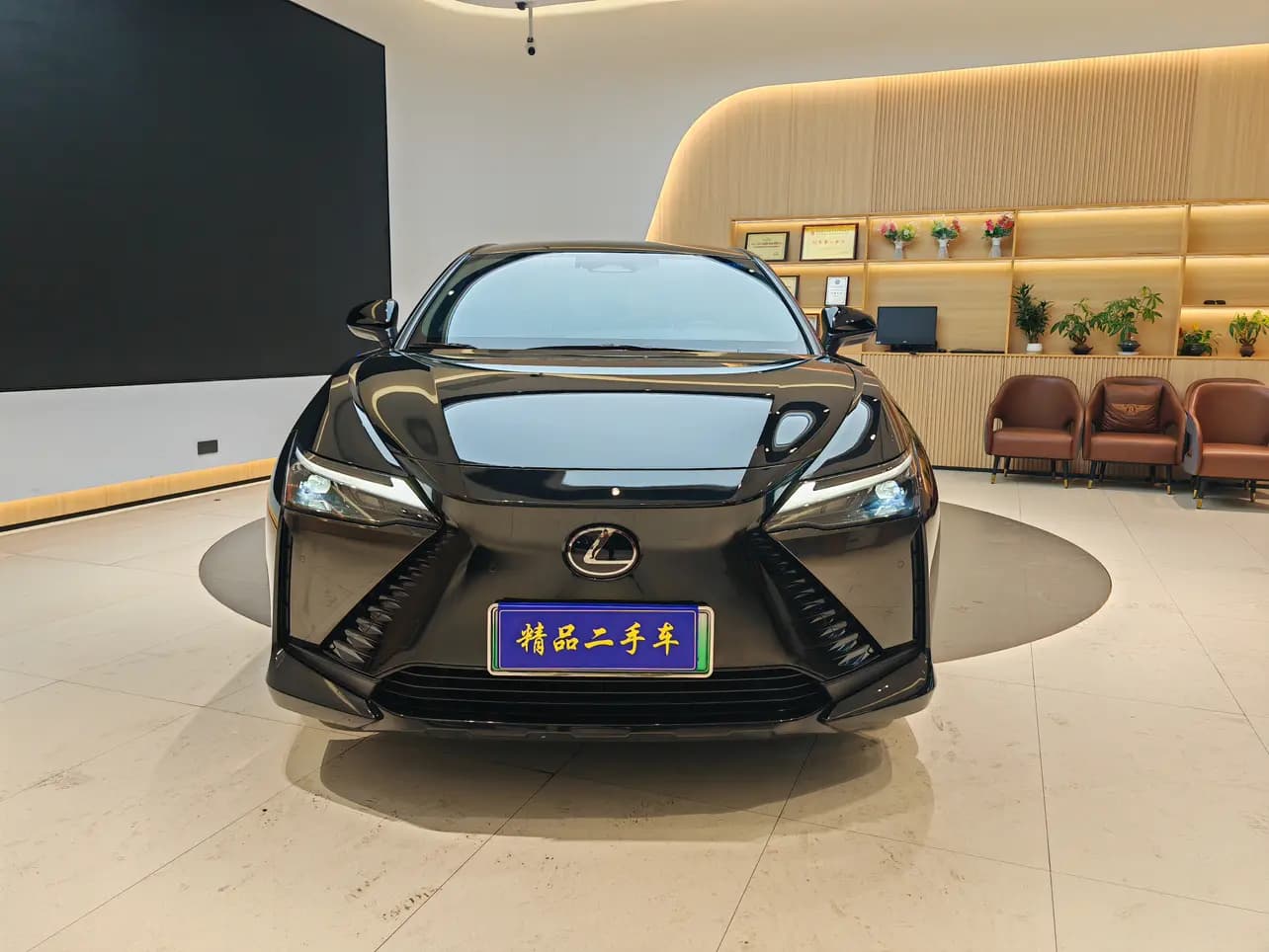 Lexus RZ 2023 г. 31095 км. — фото 2