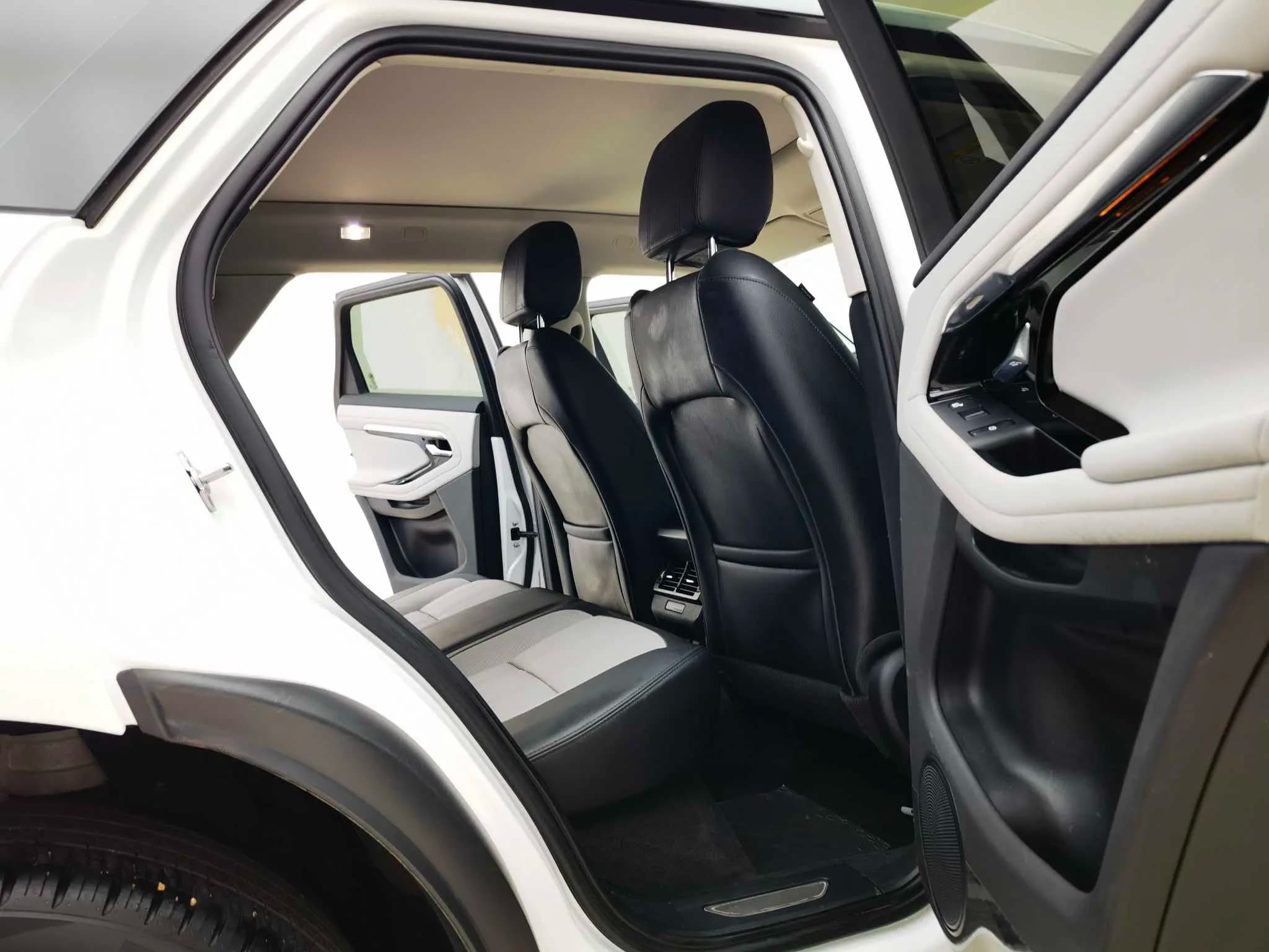 Land Rover Range Rover Evoque 2021 г. 63116 км. — фото 7