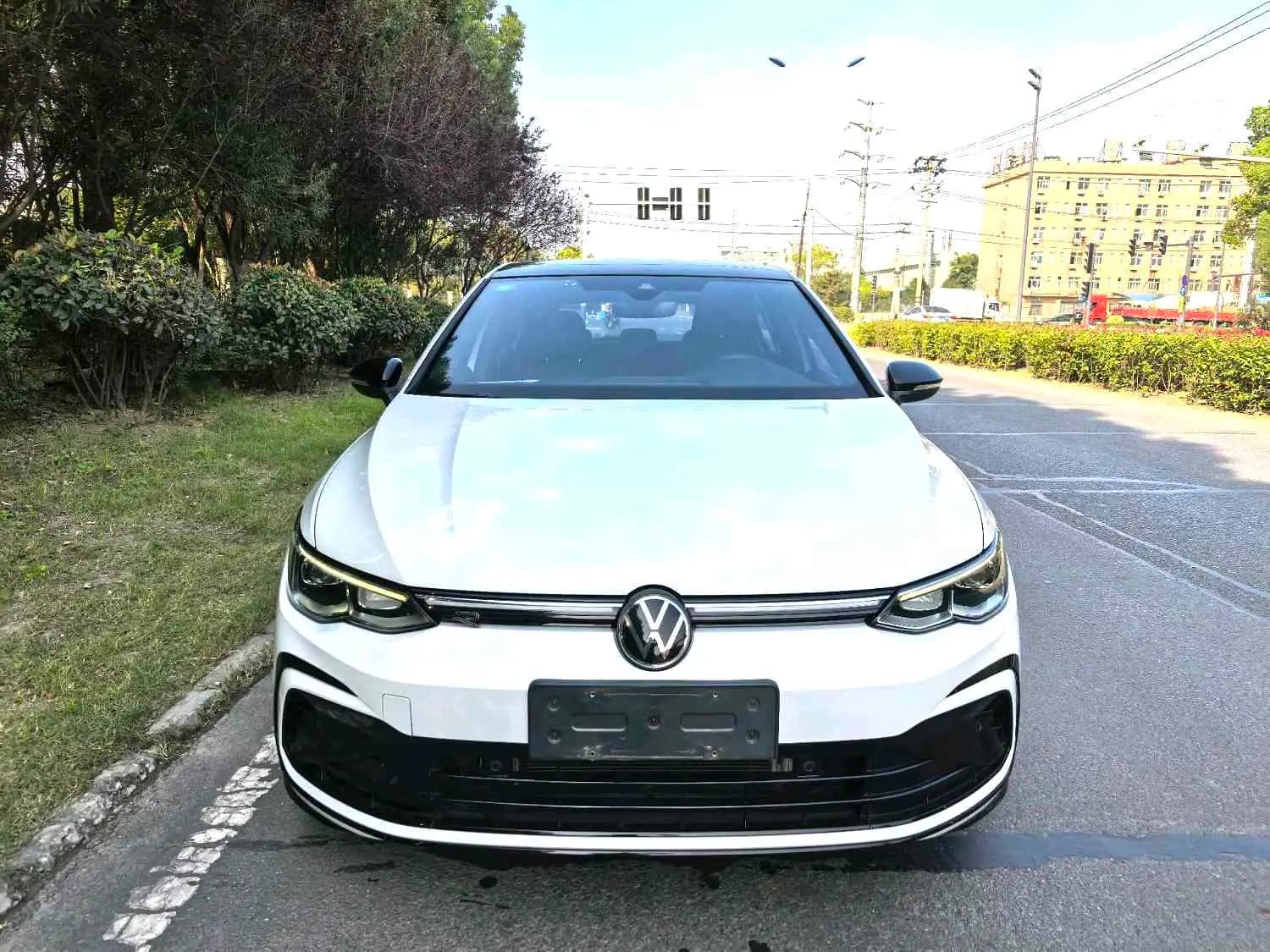 Volkswagen Golf 1.4 TSI DSG (125 л.с.) 2022 г. 28001 км — фото 2