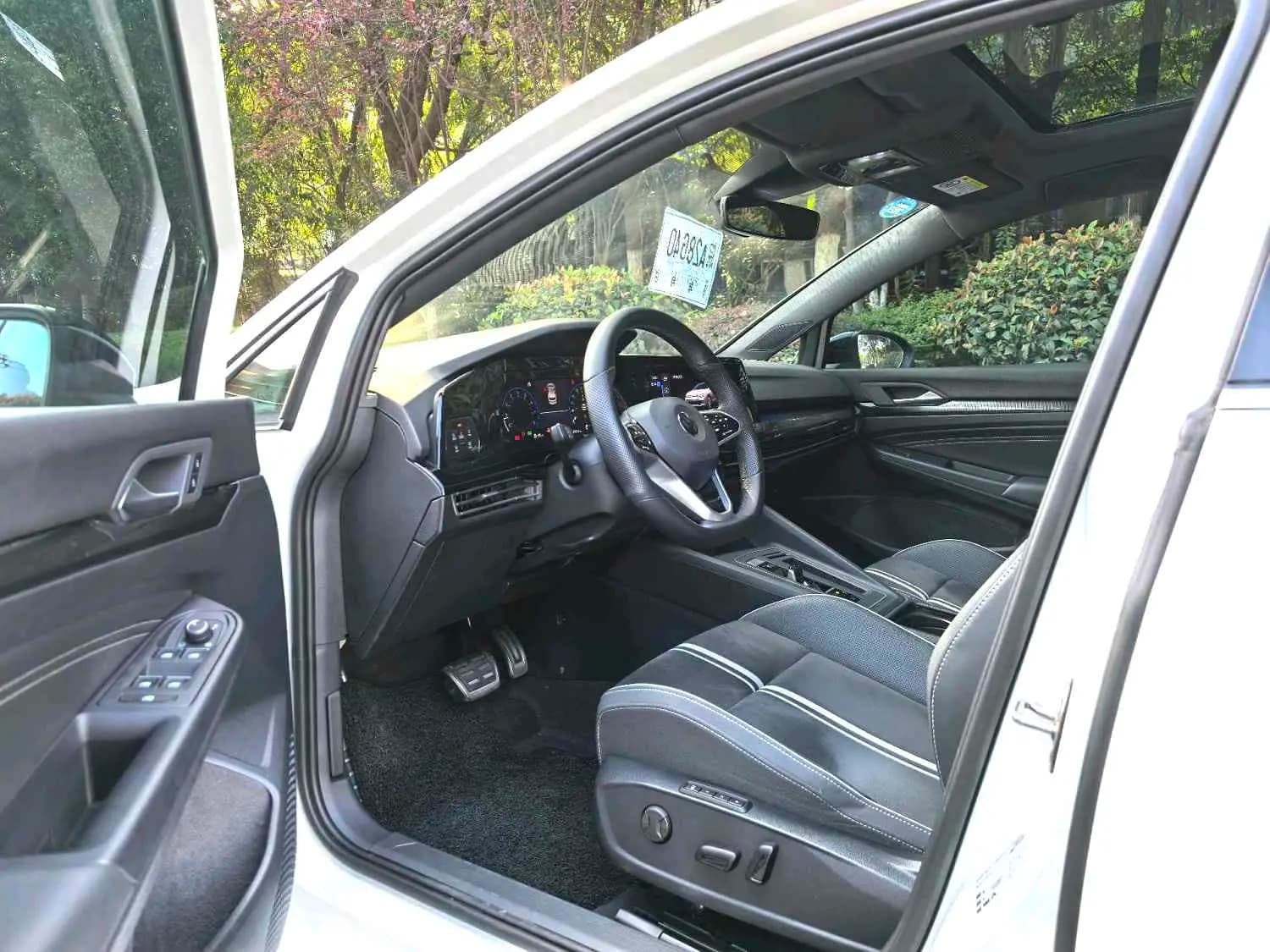 Volkswagen Golf 1.4 TSI DSG (125 л.с.) 2022 г. 28001 км — фото 11
