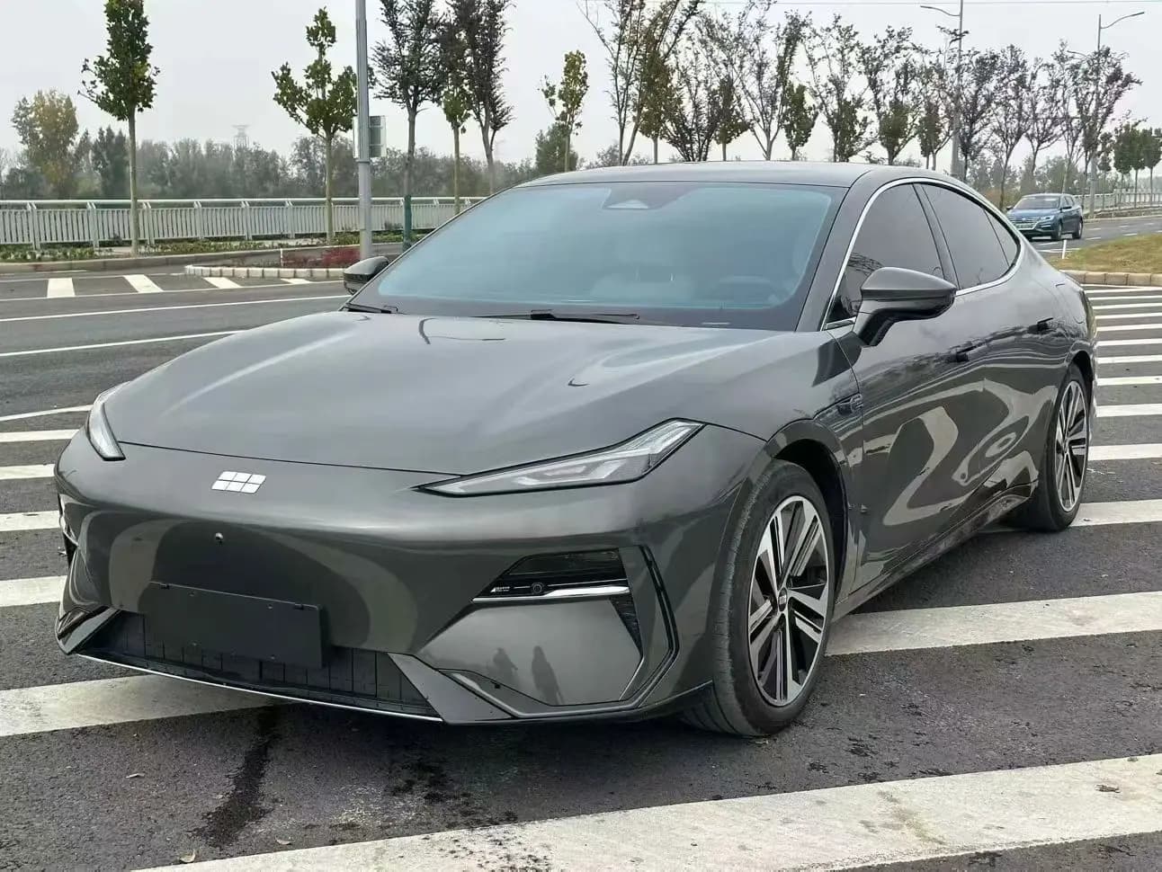 Geely Galaxy E8 2024 г. 21080 км.