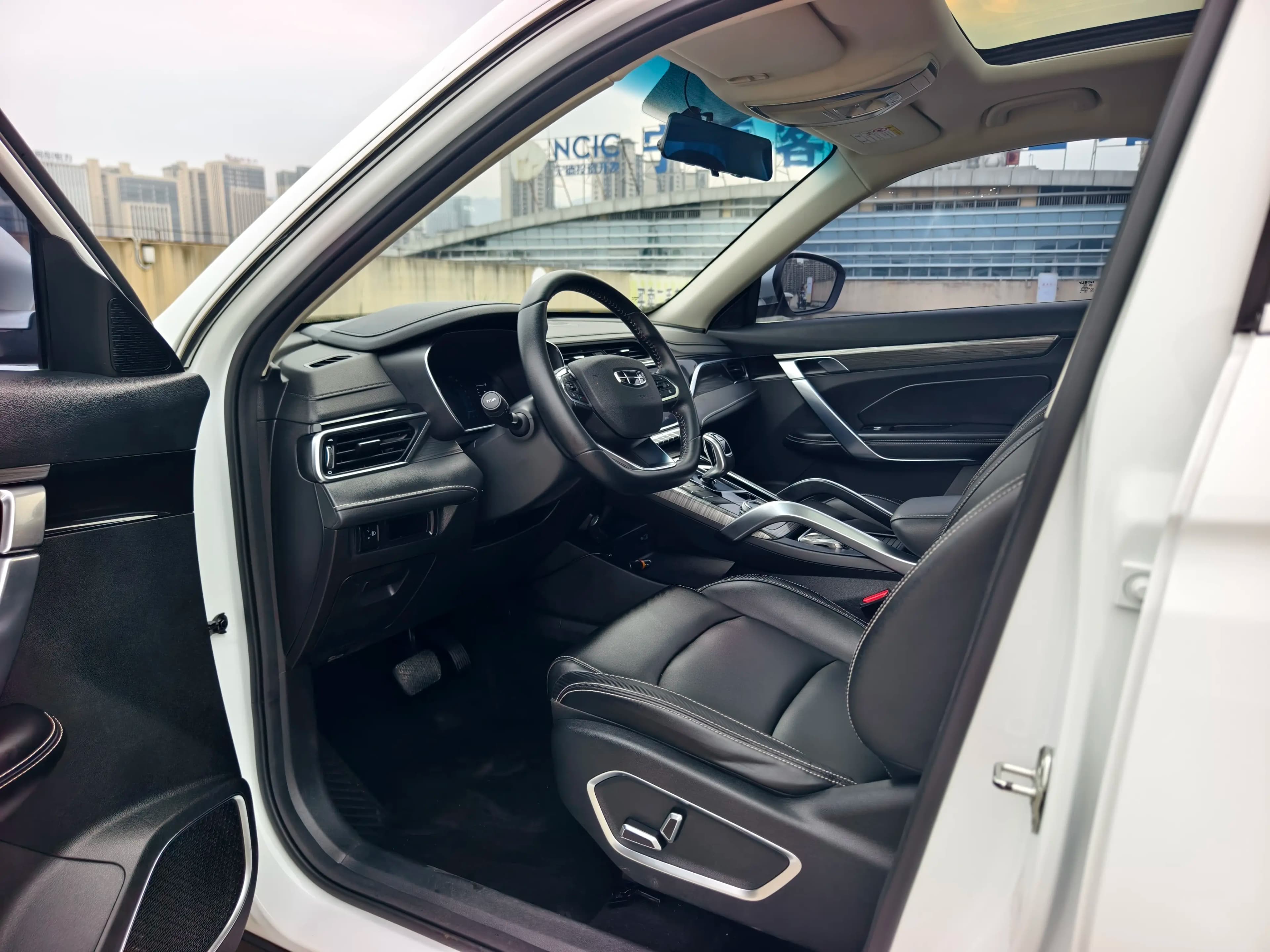 Geely Atlas 2021 г. 25017 км. — фото 8