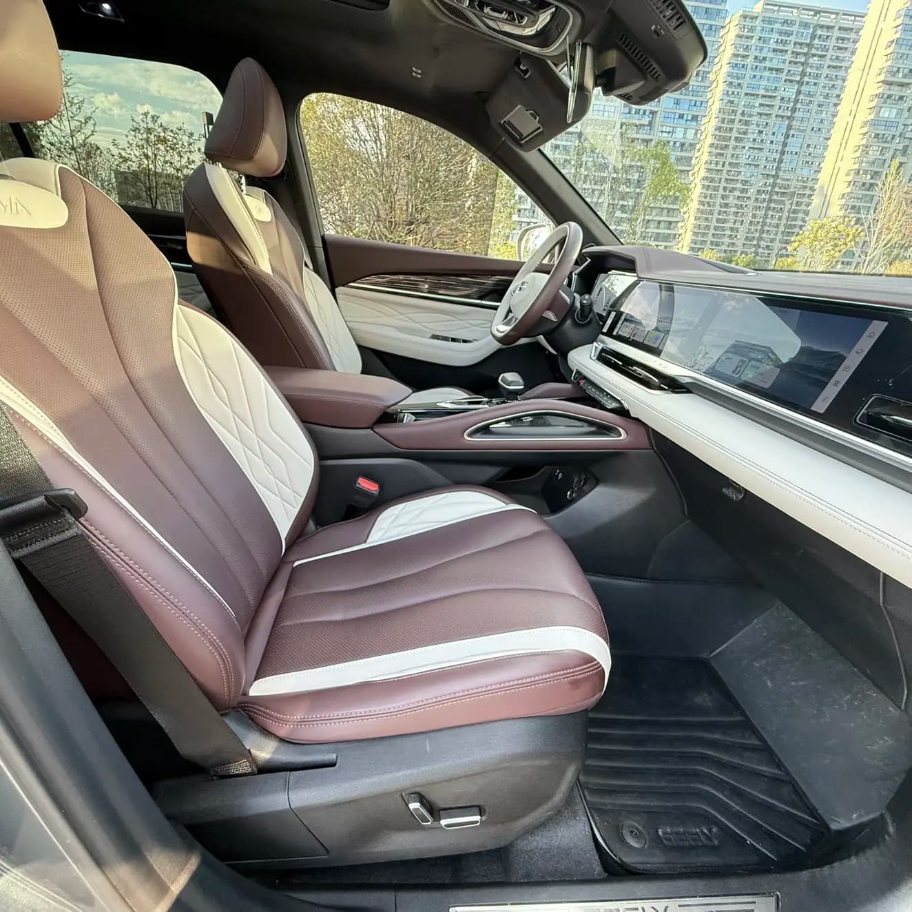 Geely Monjaro 2022 г. 37135 км. — фото 18