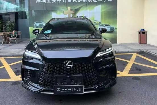 Lexus RX 2023 г. 48076 км. — фото 2