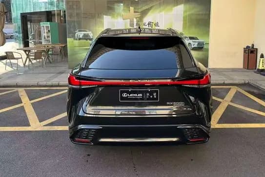 Lexus RX 2023 г. 48076 км. — фото 5