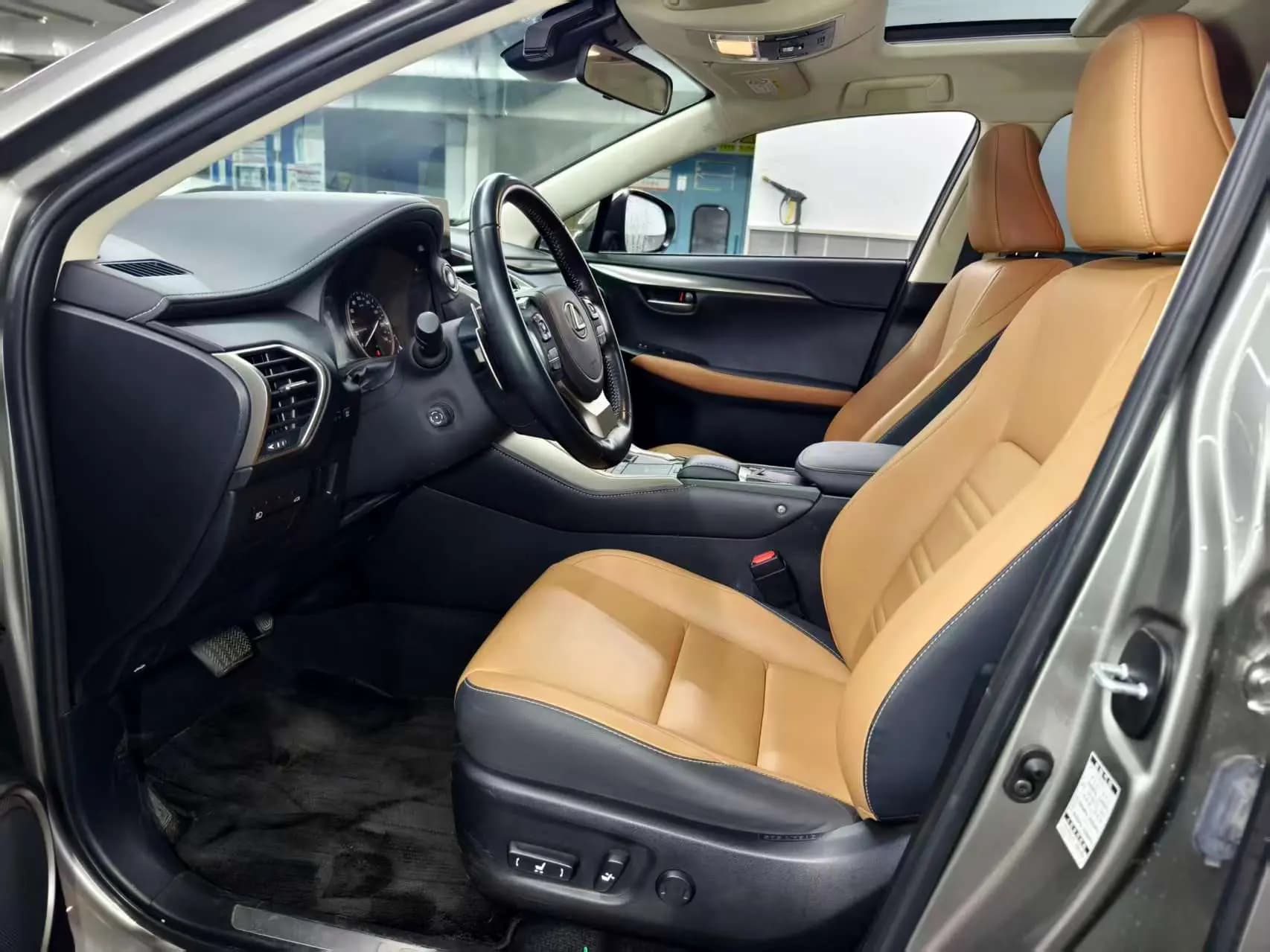 Lexus NX 2021 г. 53132 км. — фото 11