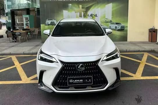 Lexus NX 2023 г. 45133 км. — фото 2