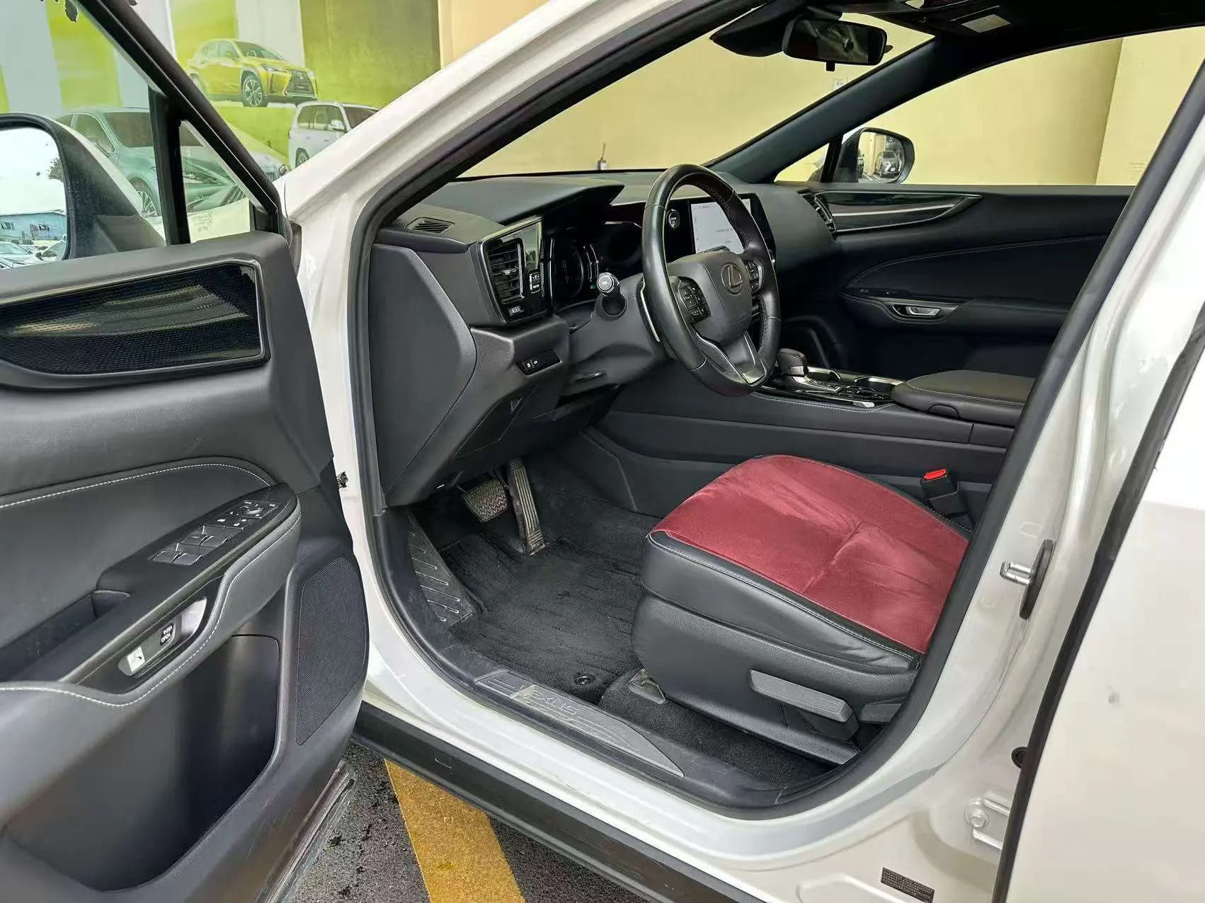 Lexus NX 2023 г. 45133 км. — фото 22