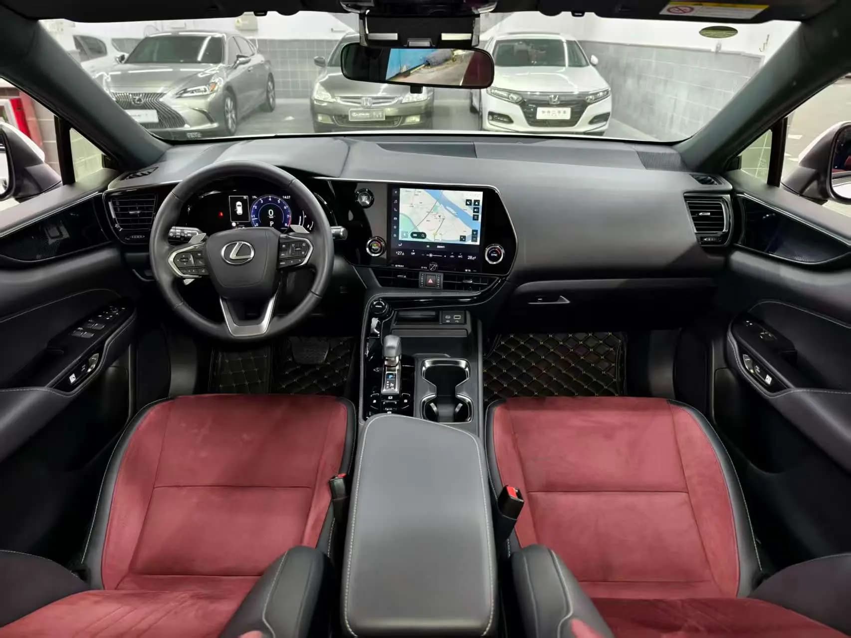 Lexus NX 2024 г. 50134 км. — фото 11