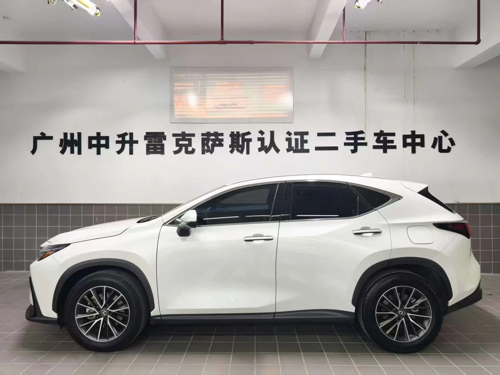 Lexus NX 2024 г. 50134 км. — фото 3