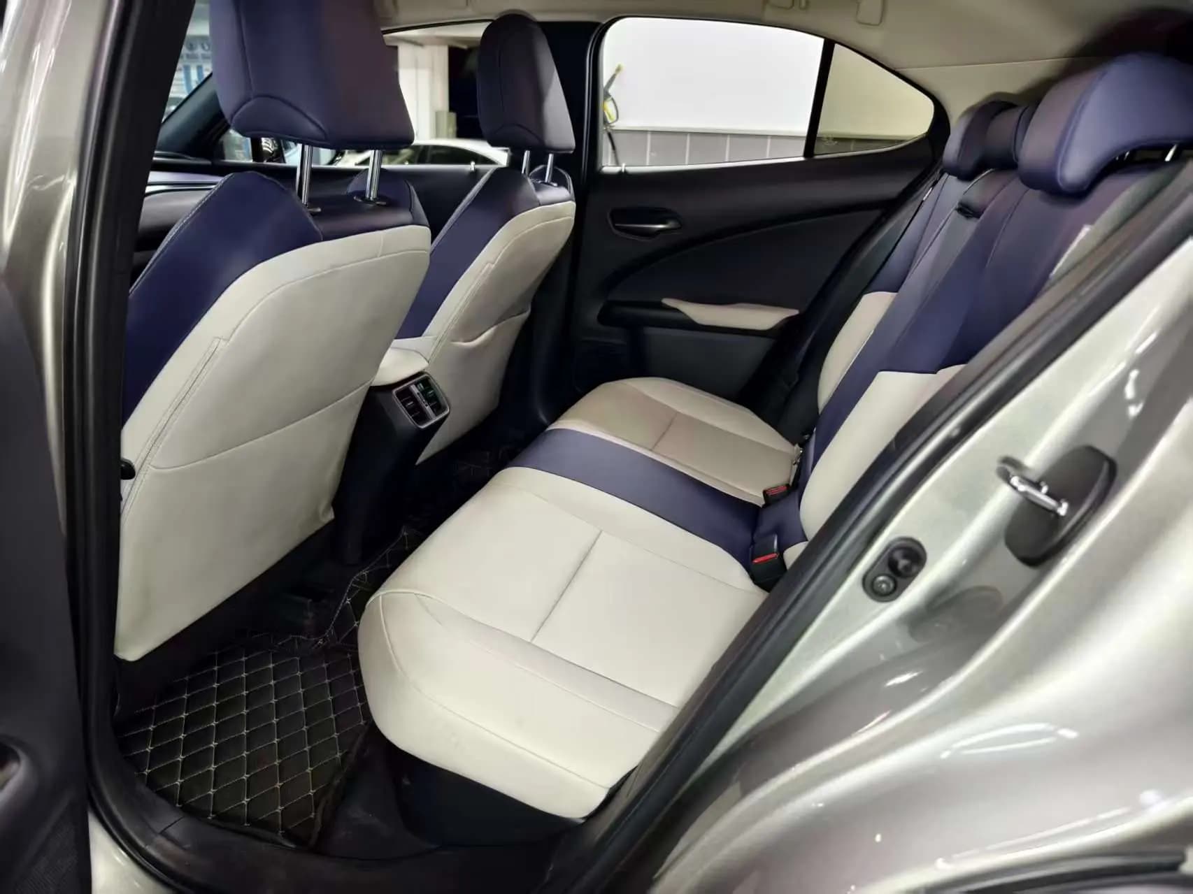 Lexus UX 2022 г. 21099 км. — фото 13