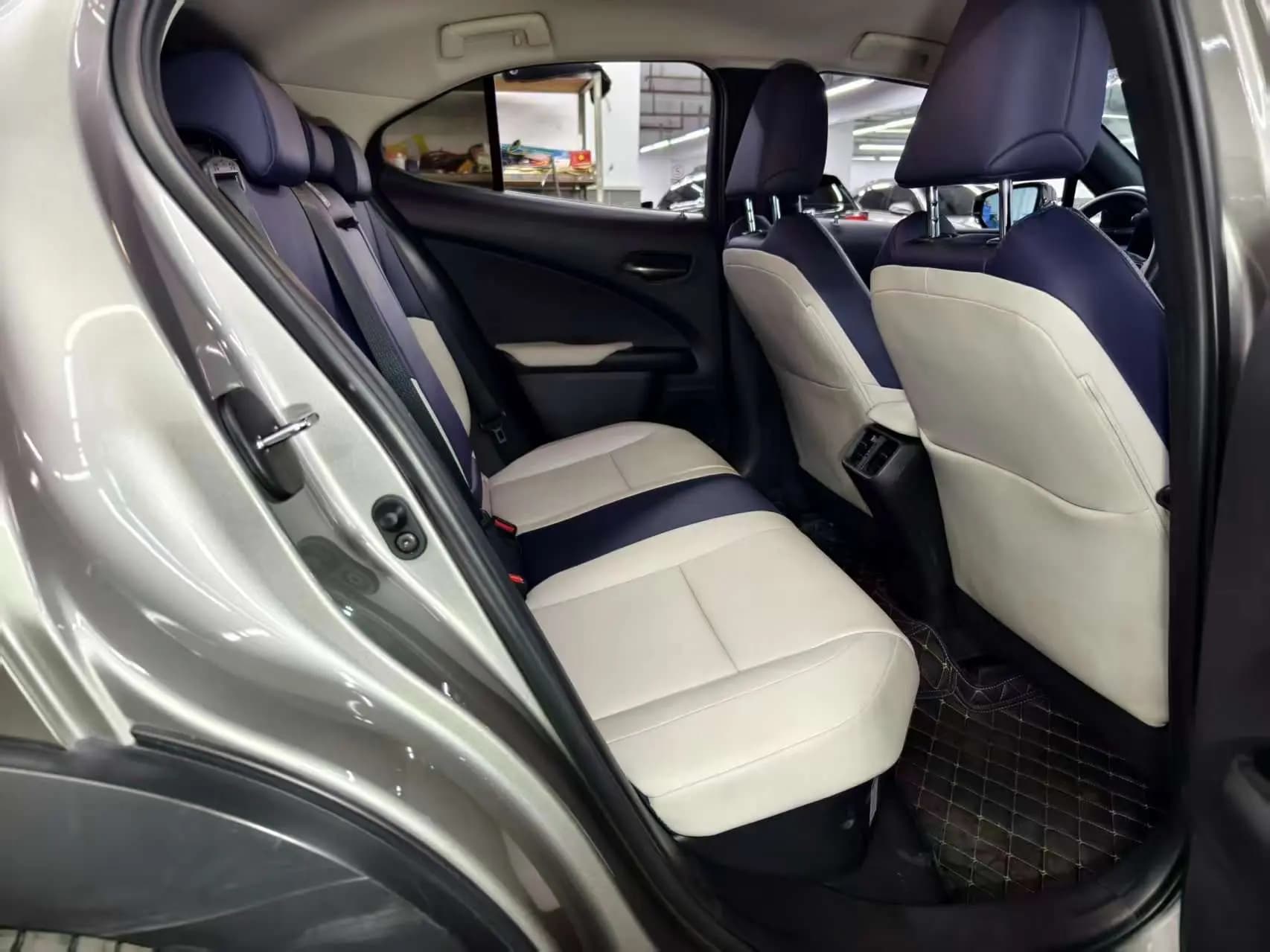 Lexus UX 2022 г. 21099 км. — фото 14