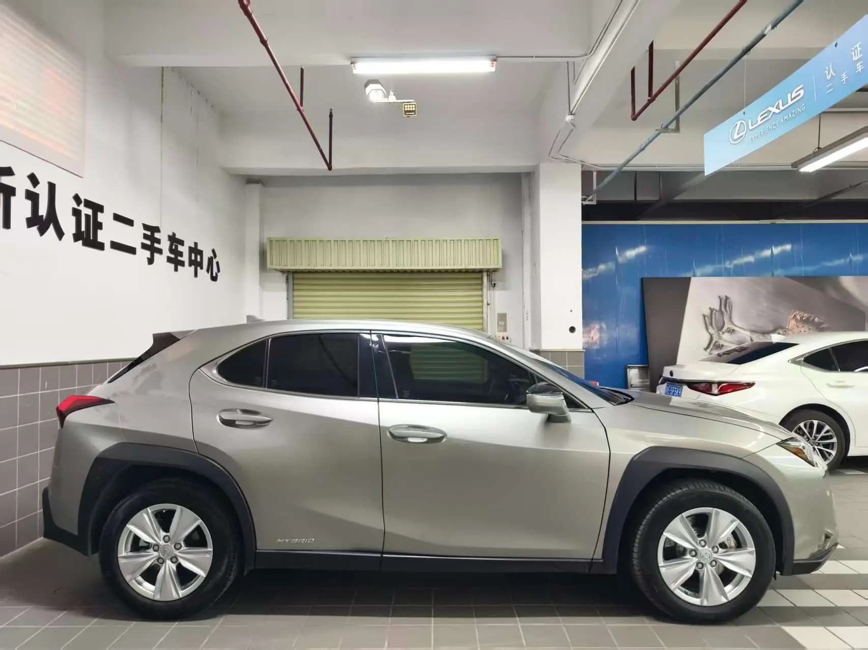 Lexus UX 2022 г. 21099 км. — фото 5