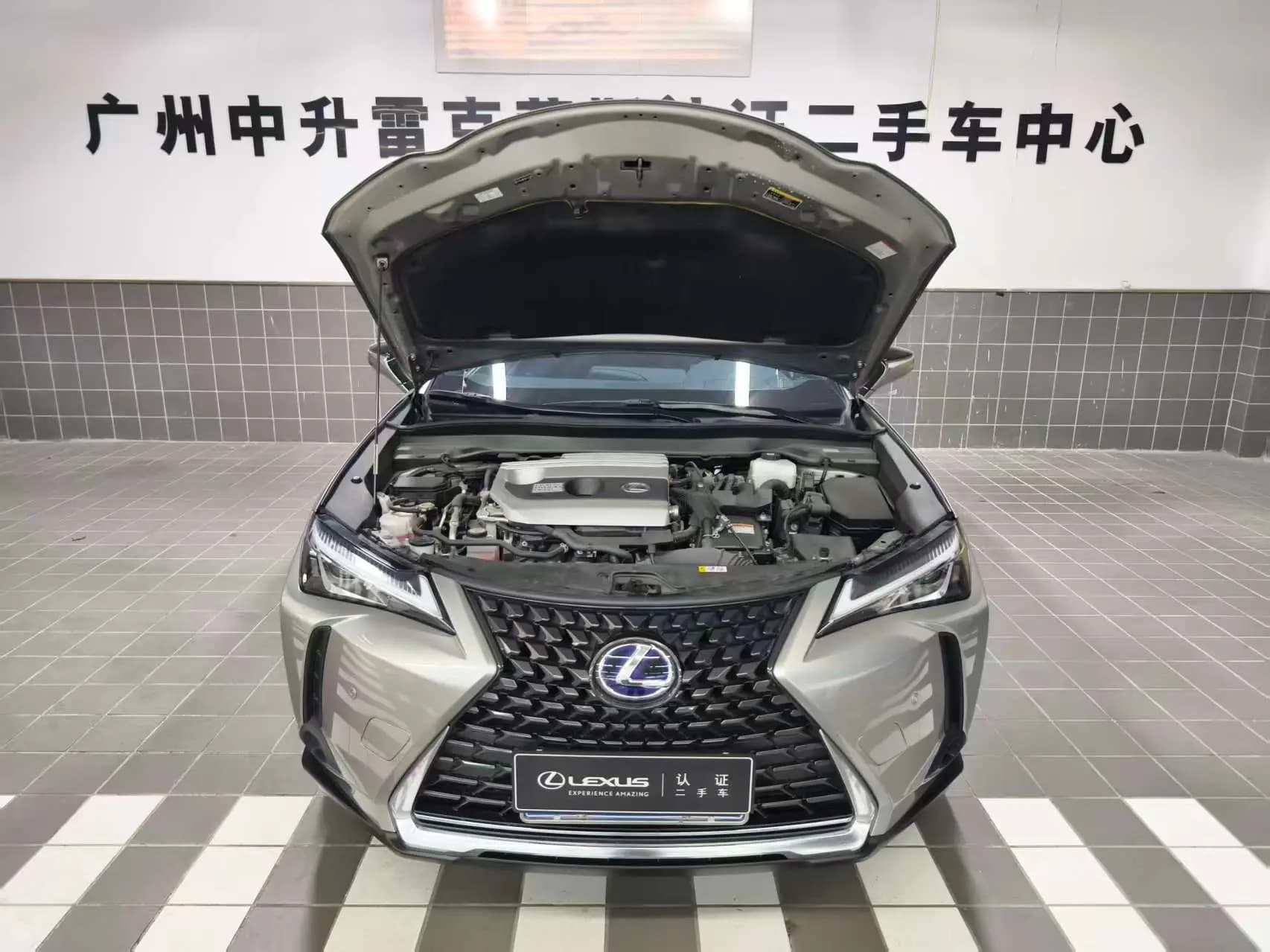 Lexus UX 2022 г. 21099 км. — фото 8