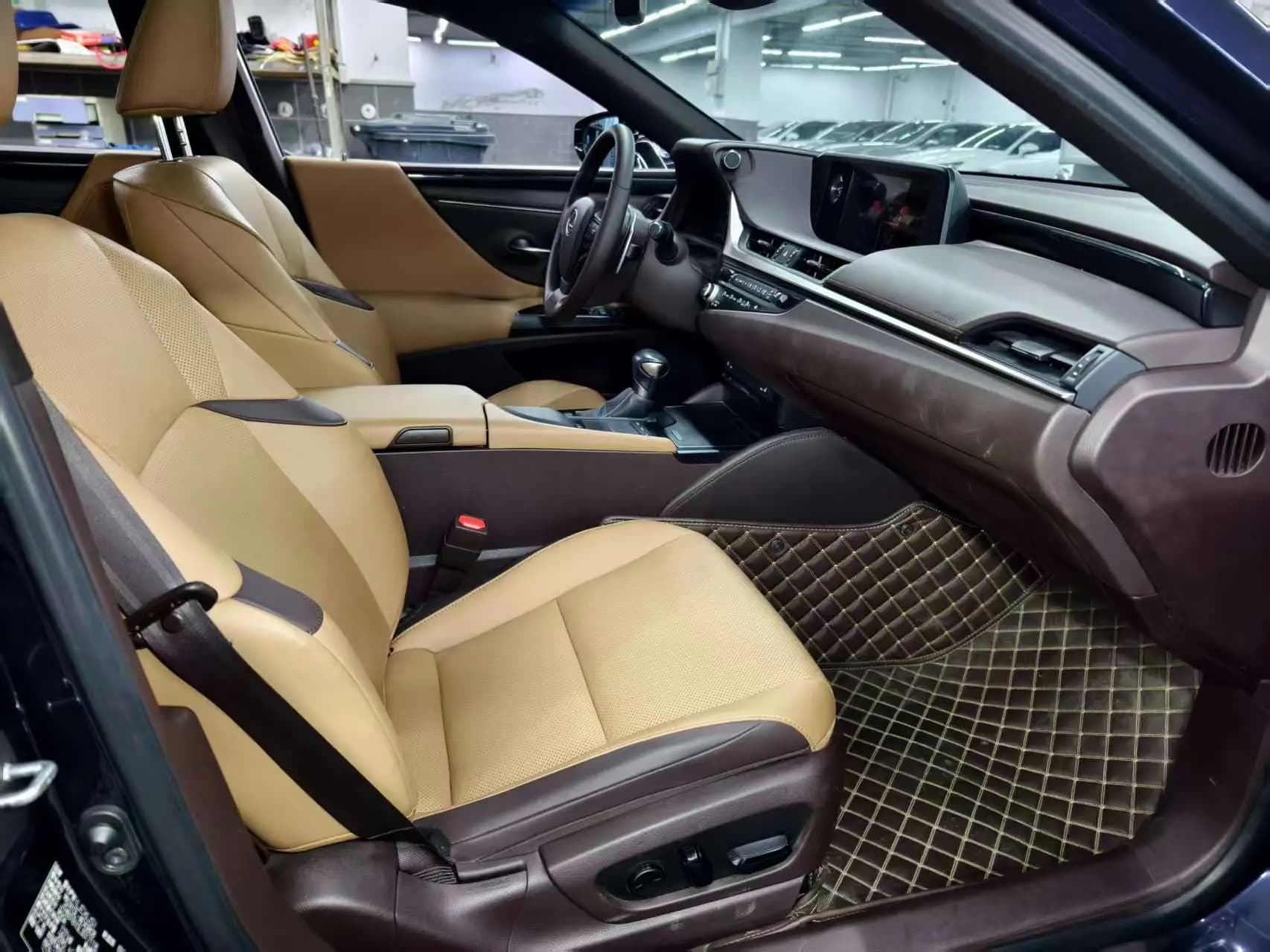 Lexus ES 2021 г. 84131 км. — фото 18