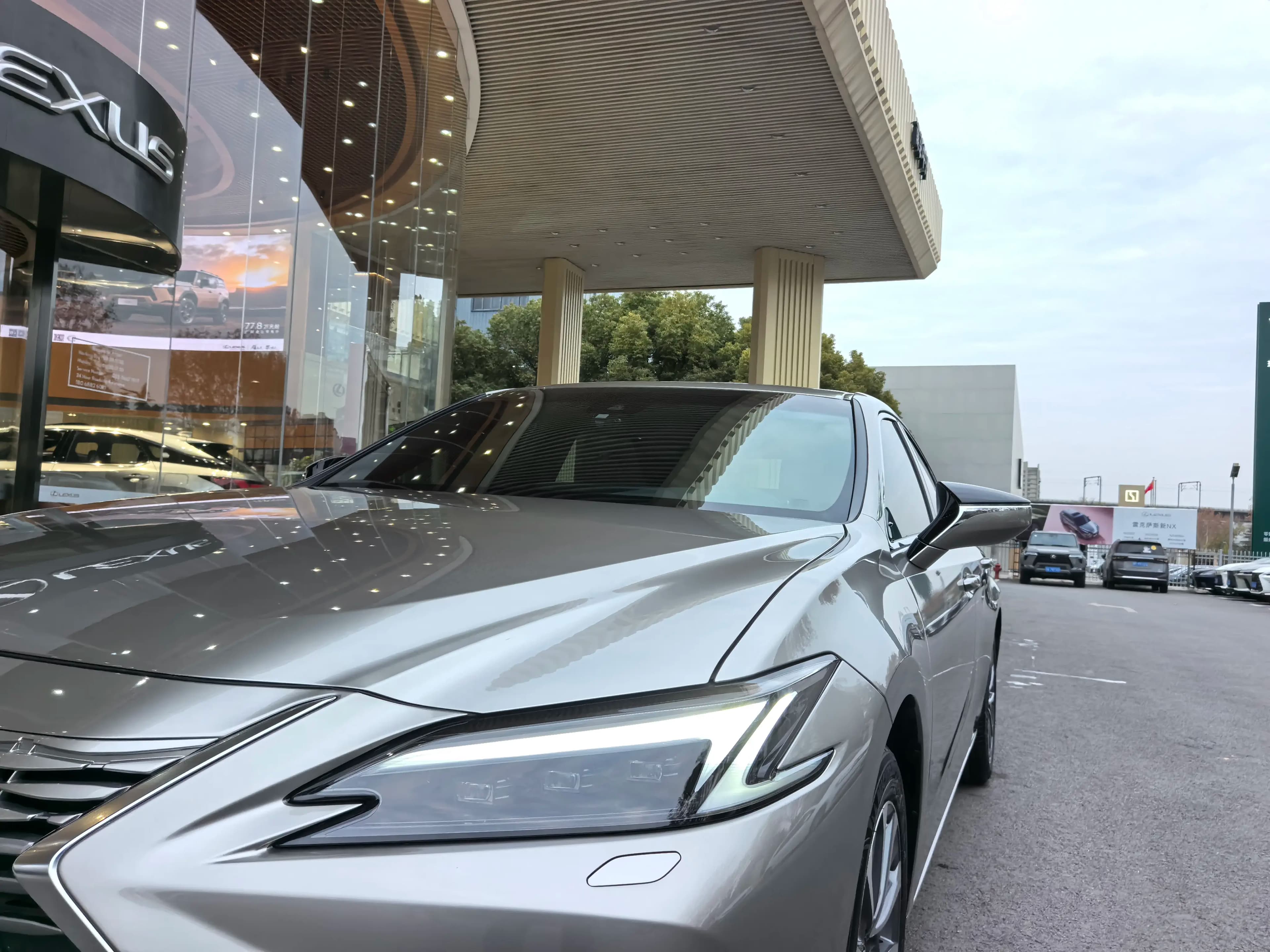 Lexus ES 2025 г. 4132 км. — фото 10