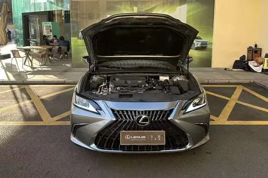 Lexus ES 2024 г. 28135 км. — фото 12