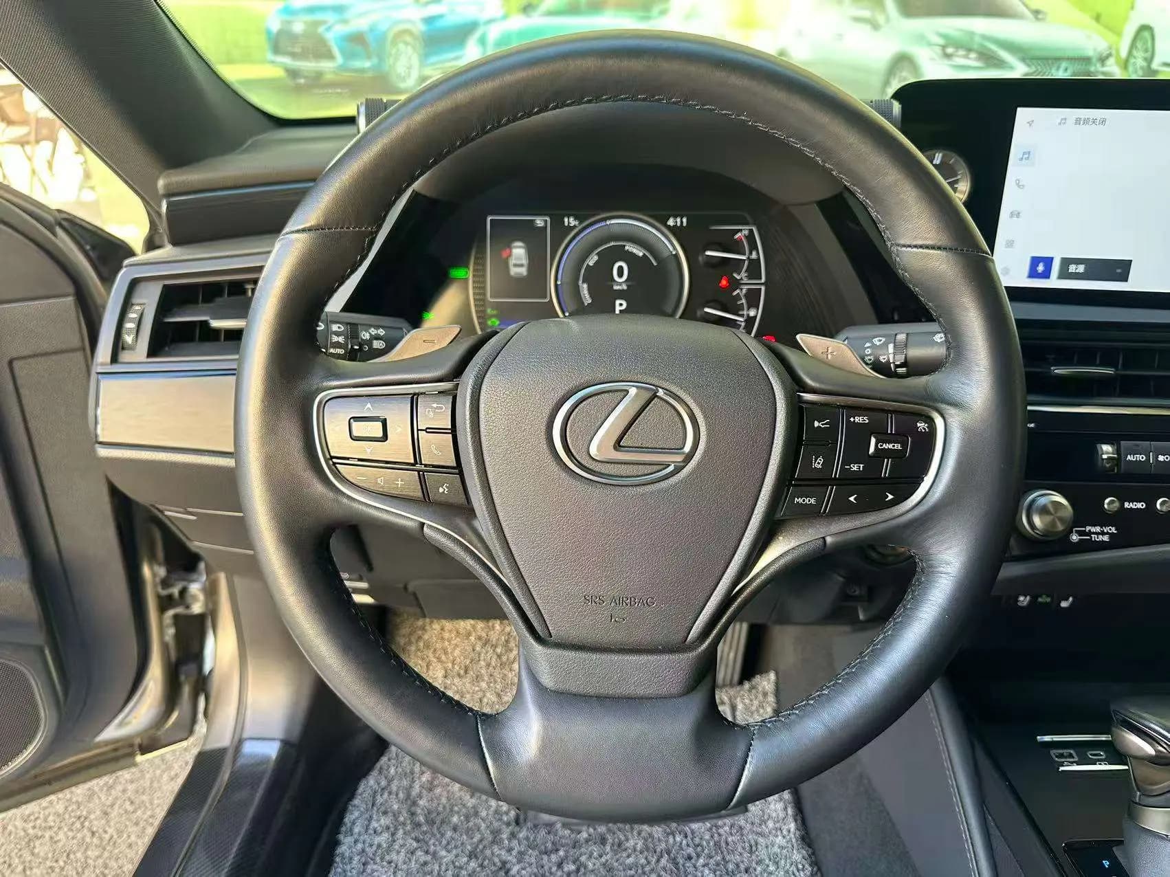 Lexus ES 2024 г. 28135 км. — фото 18