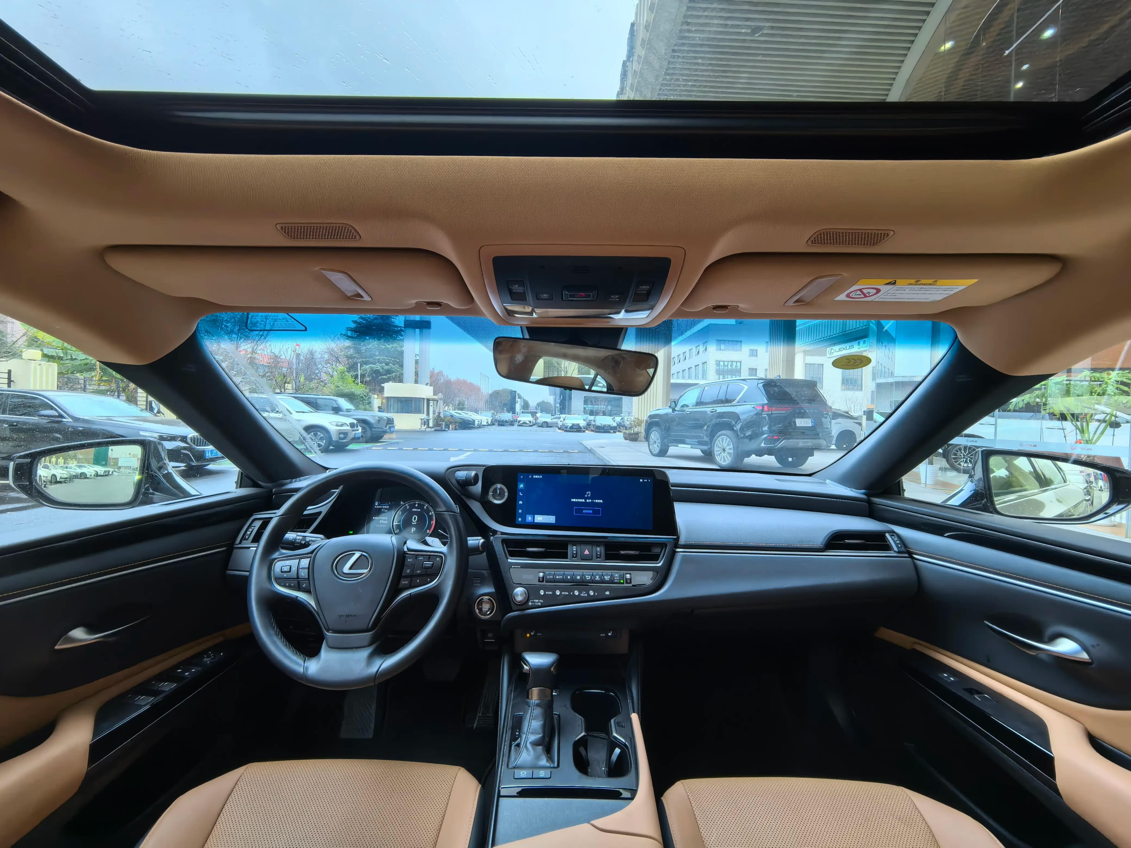 Lexus ES 2024 г. 23138 км. — фото 12