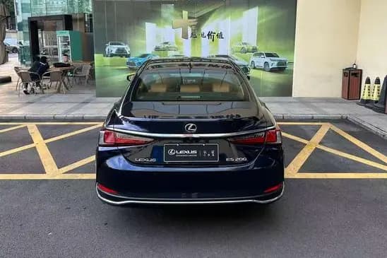 Lexus ES 2024 г. 27139 км. — фото 5