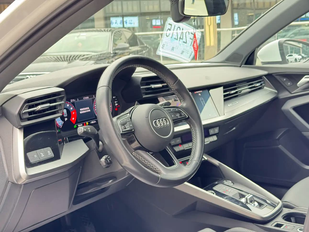 Audi A3 2023 г. 36025 км. — фото 8