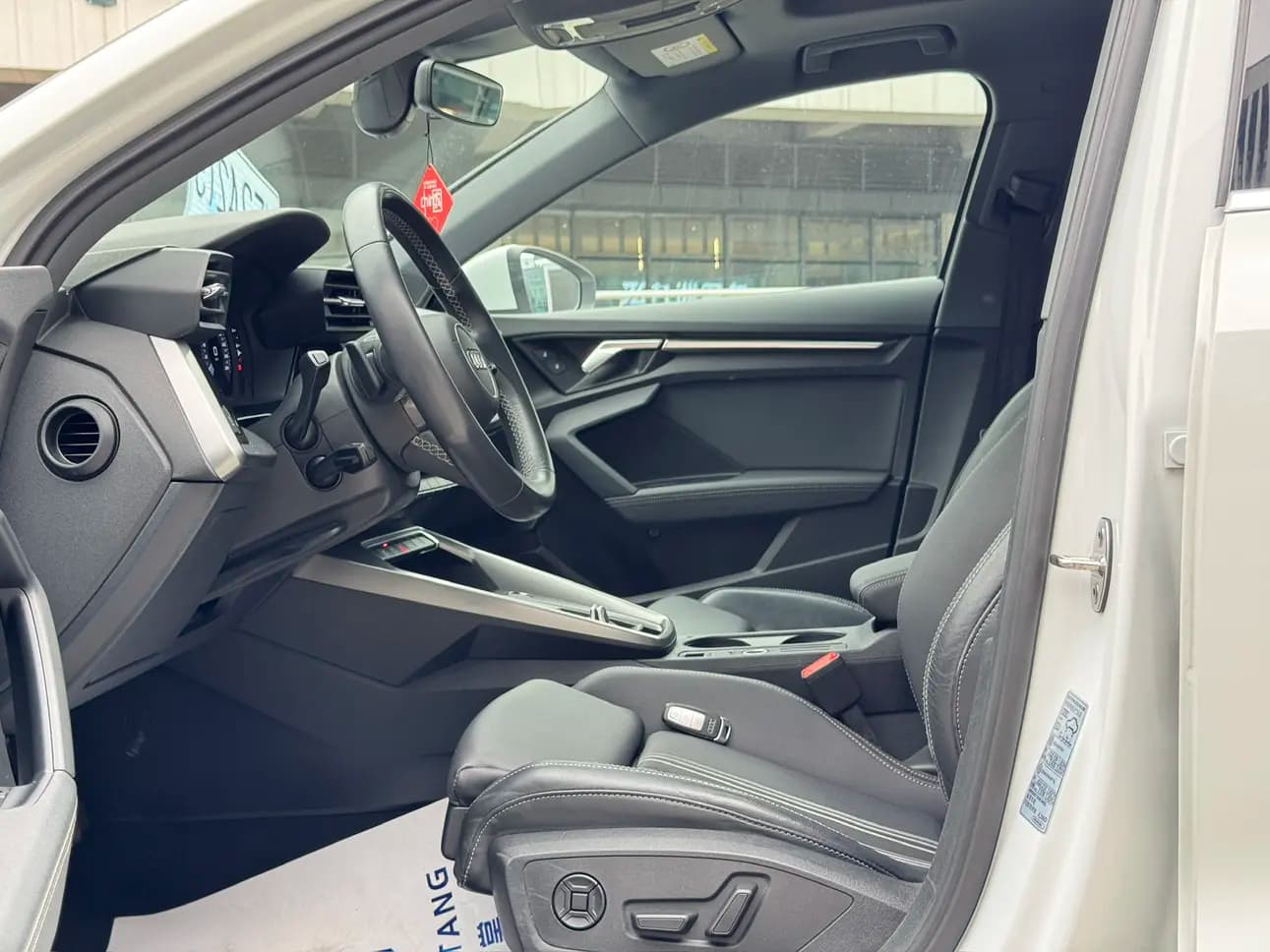 Audi A3 2023 г. 36025 км. — фото 9
