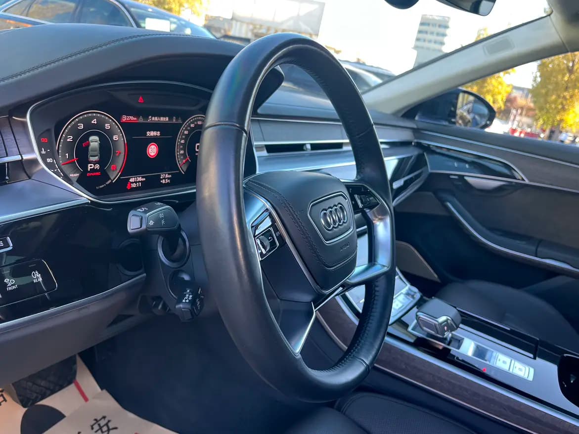 Audi A8 2021 г. 48023 км. — фото 29