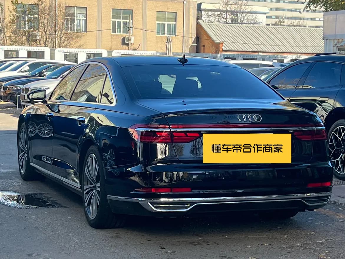 Audi A8 2021 г. 48023 км. — фото 5
