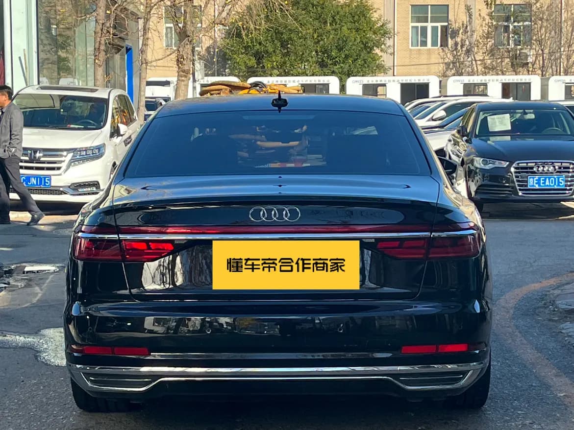Audi A8 2021 г. 48023 км. — фото 6