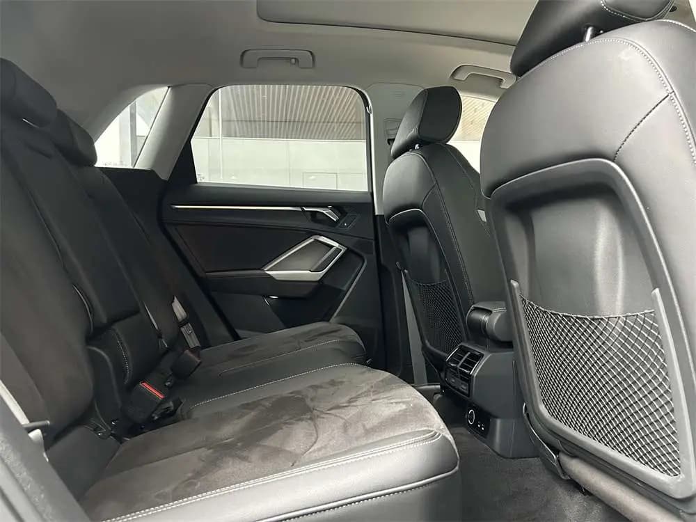 Audi Q3 2022 г. 32808 км. — фото 12
