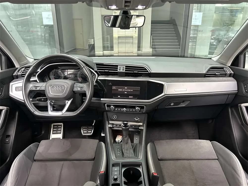 Audi Q3 2022 г. 32808 км. — фото 9