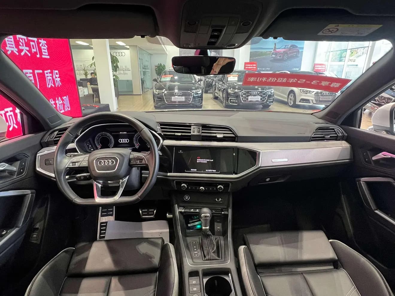 Audi Q3 2024 г. 29000 км. — фото 12