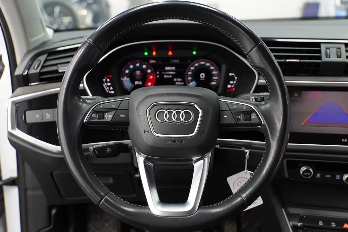 Audi Q3 2021 г. 54007 км. — фото 15