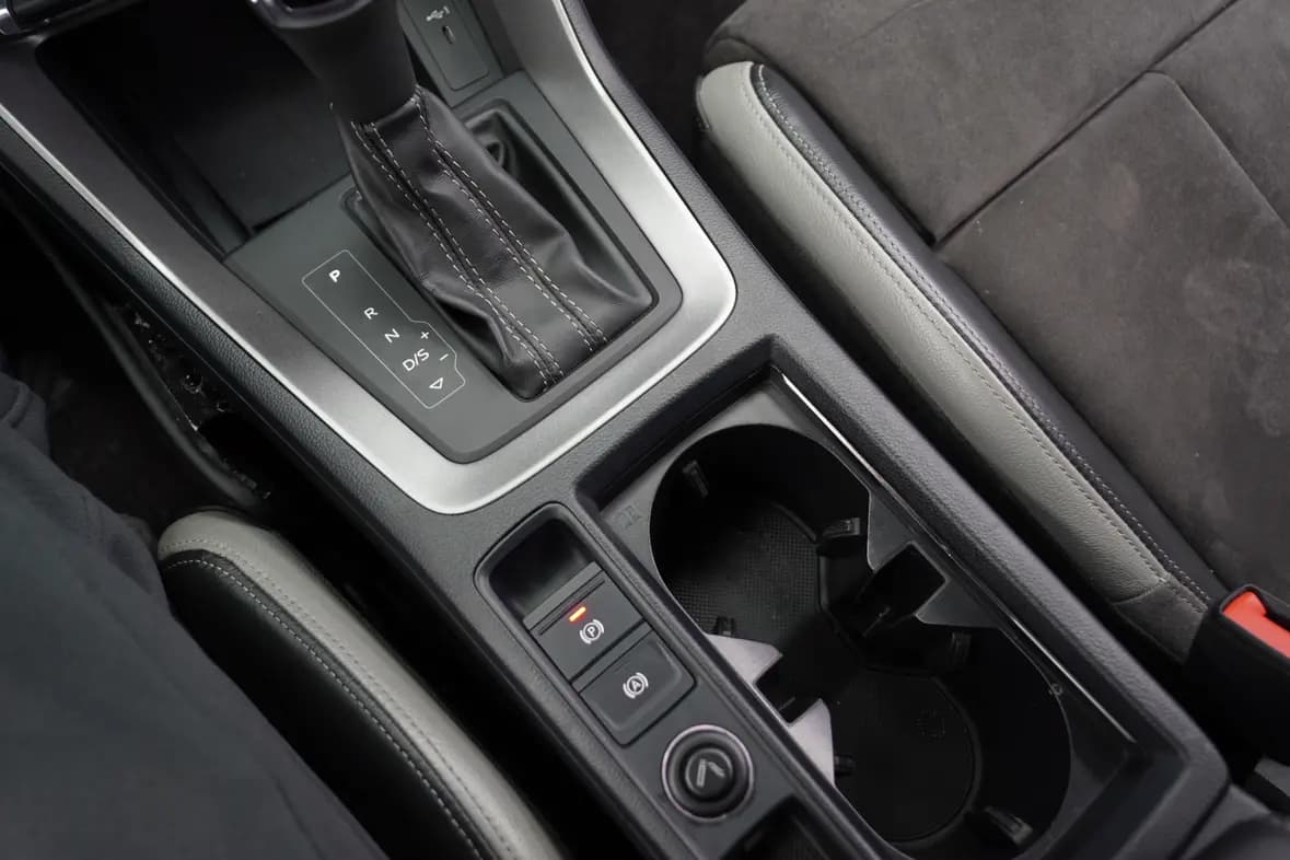 Audi Q3 2021 г. 54007 км. — фото 16