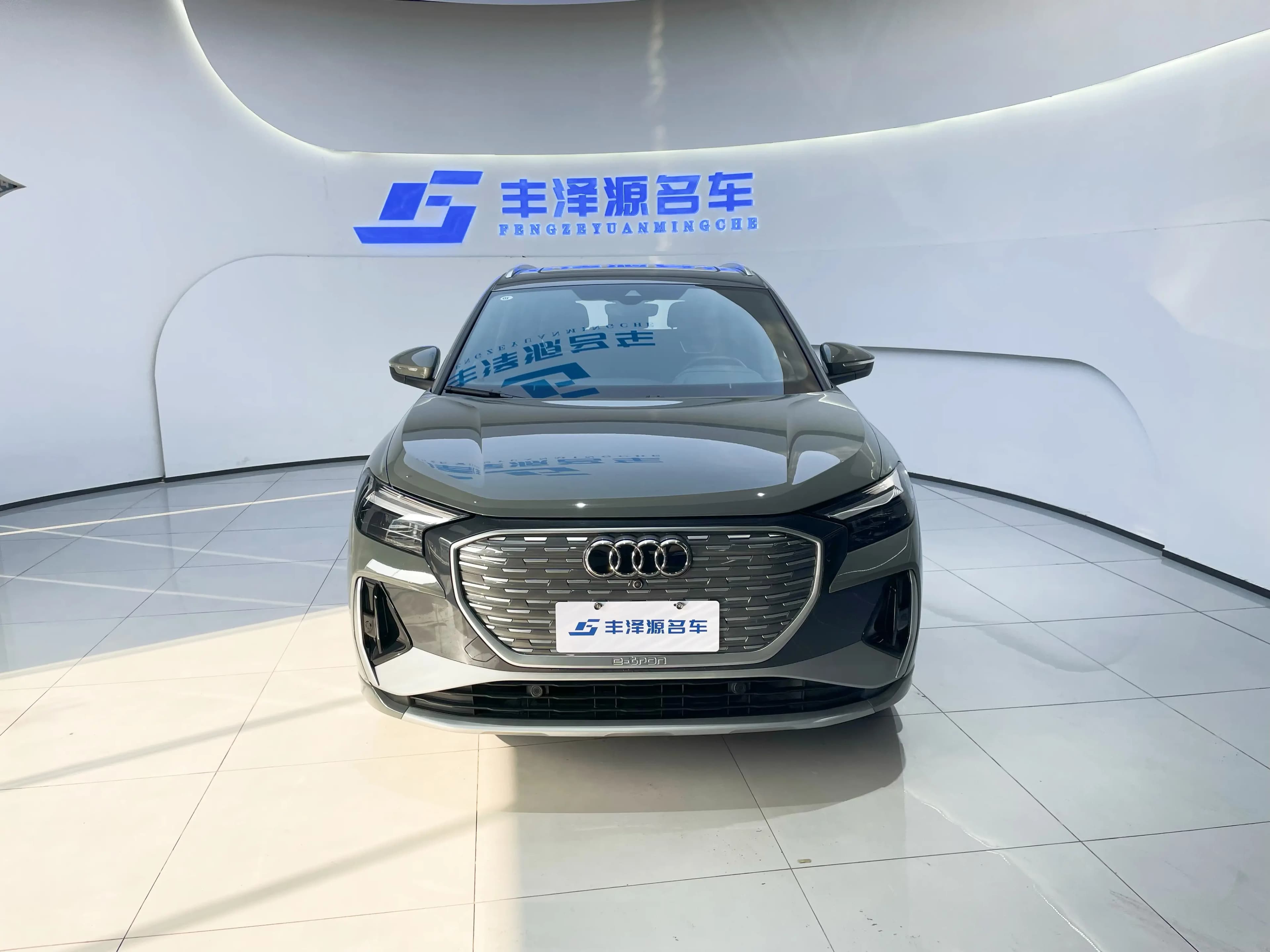 Audi Q4 e-tron 2024 г. 19861 км. — фото 2