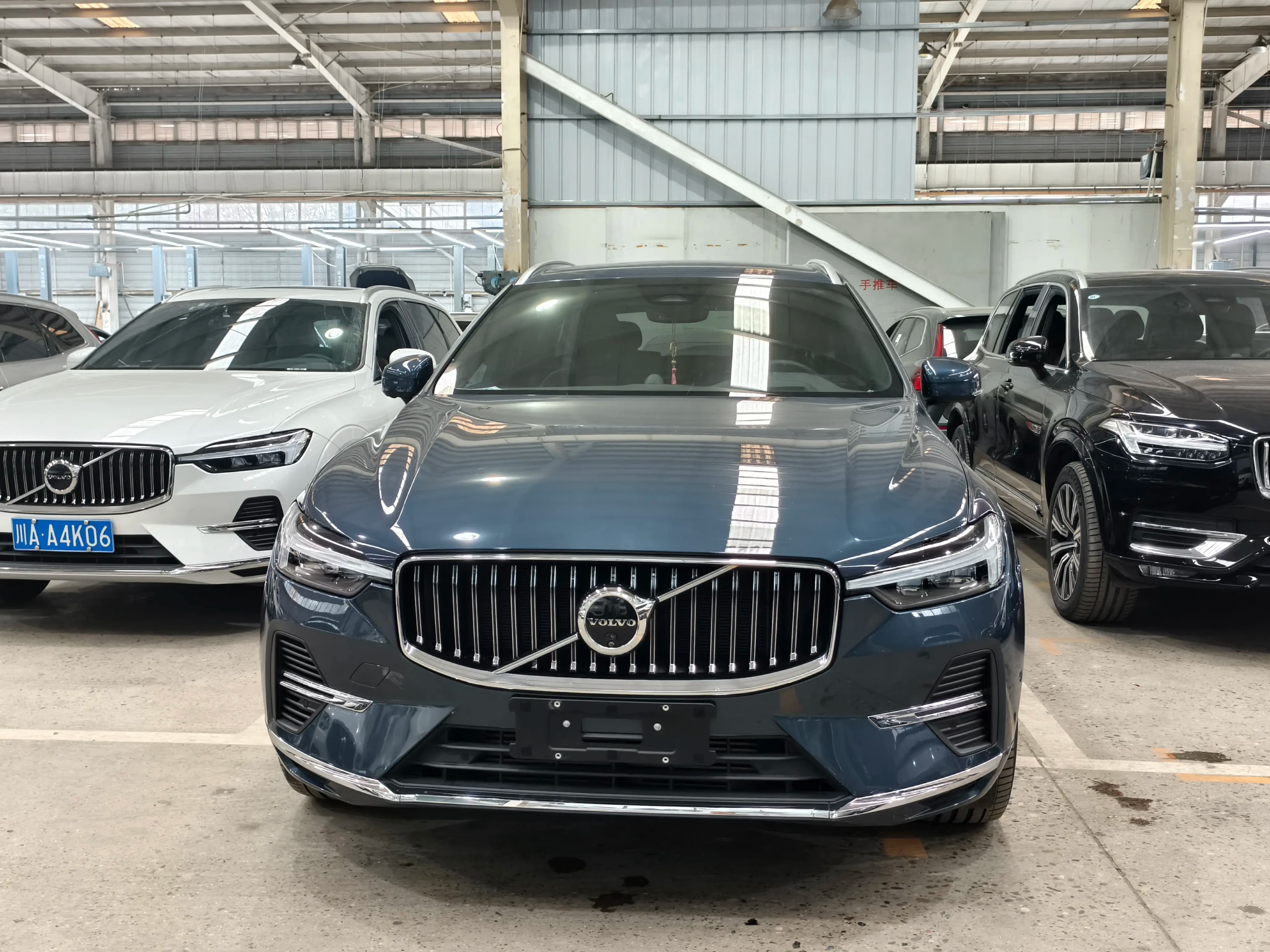 Volvo XC60 PHEV 2023 г. 29112 км. — фото 2