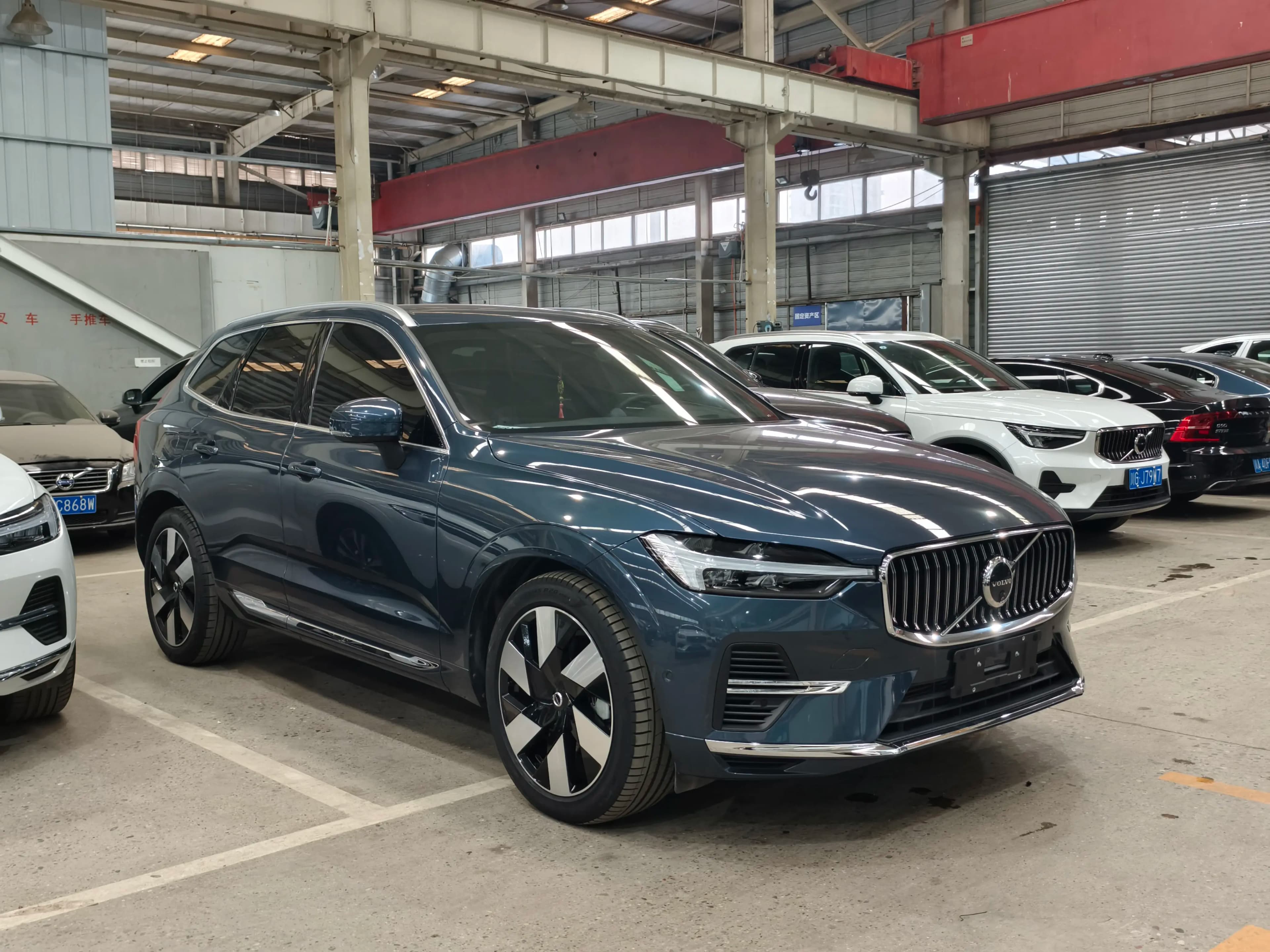 Volvo XC60 PHEV 2023 г. 29112 км. — фото 3