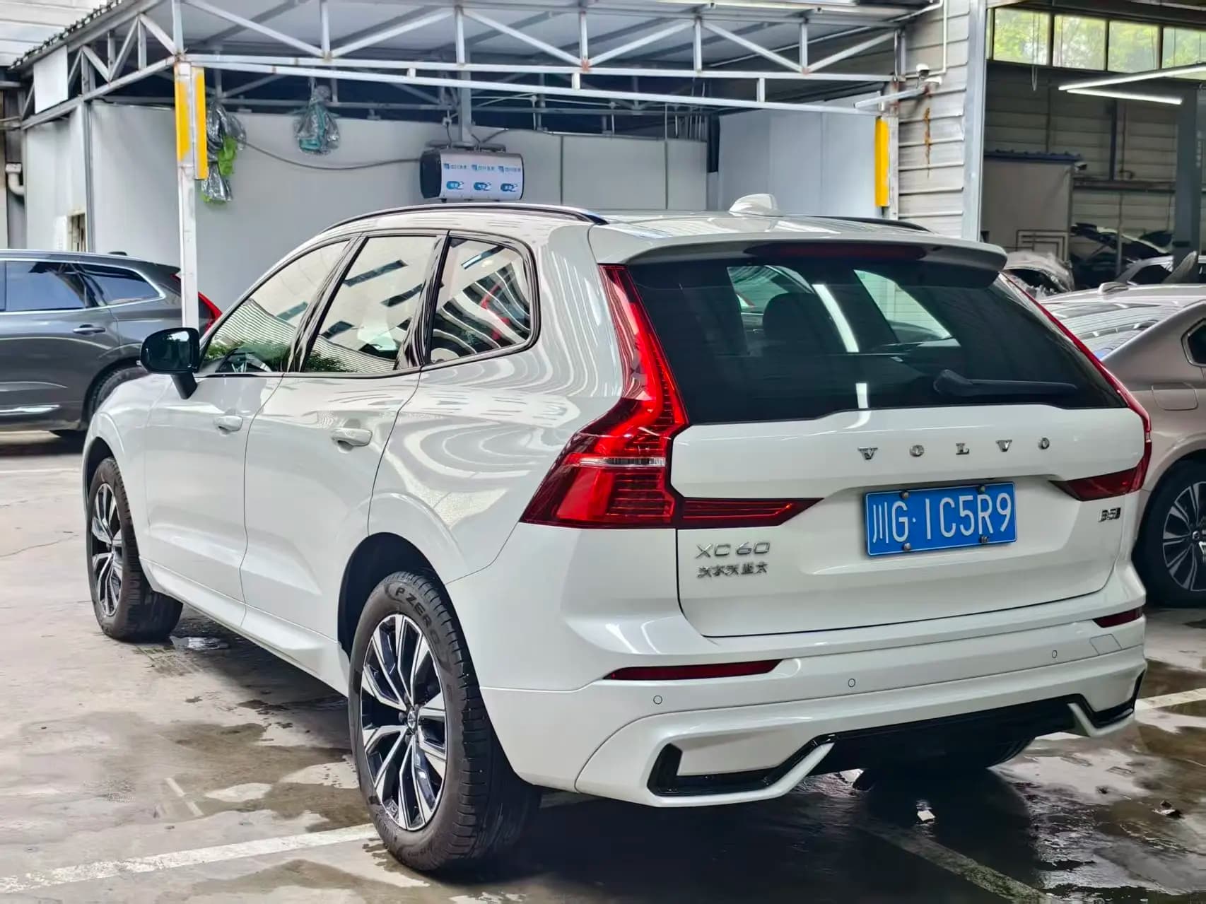 Volvo XC60 2025 г. 19097 км. — фото 4
