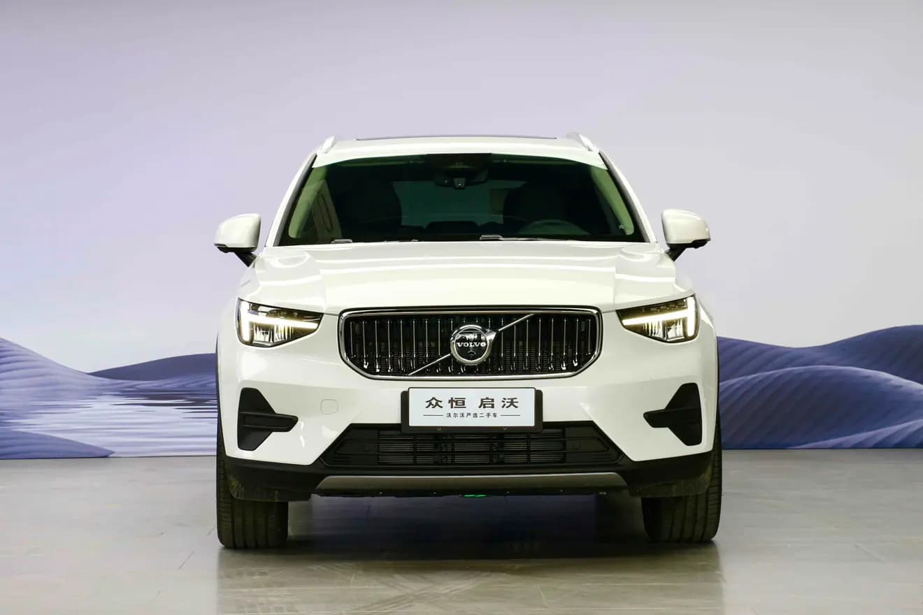 Volvo XC40 2024 г. 16100 км. — фото 2