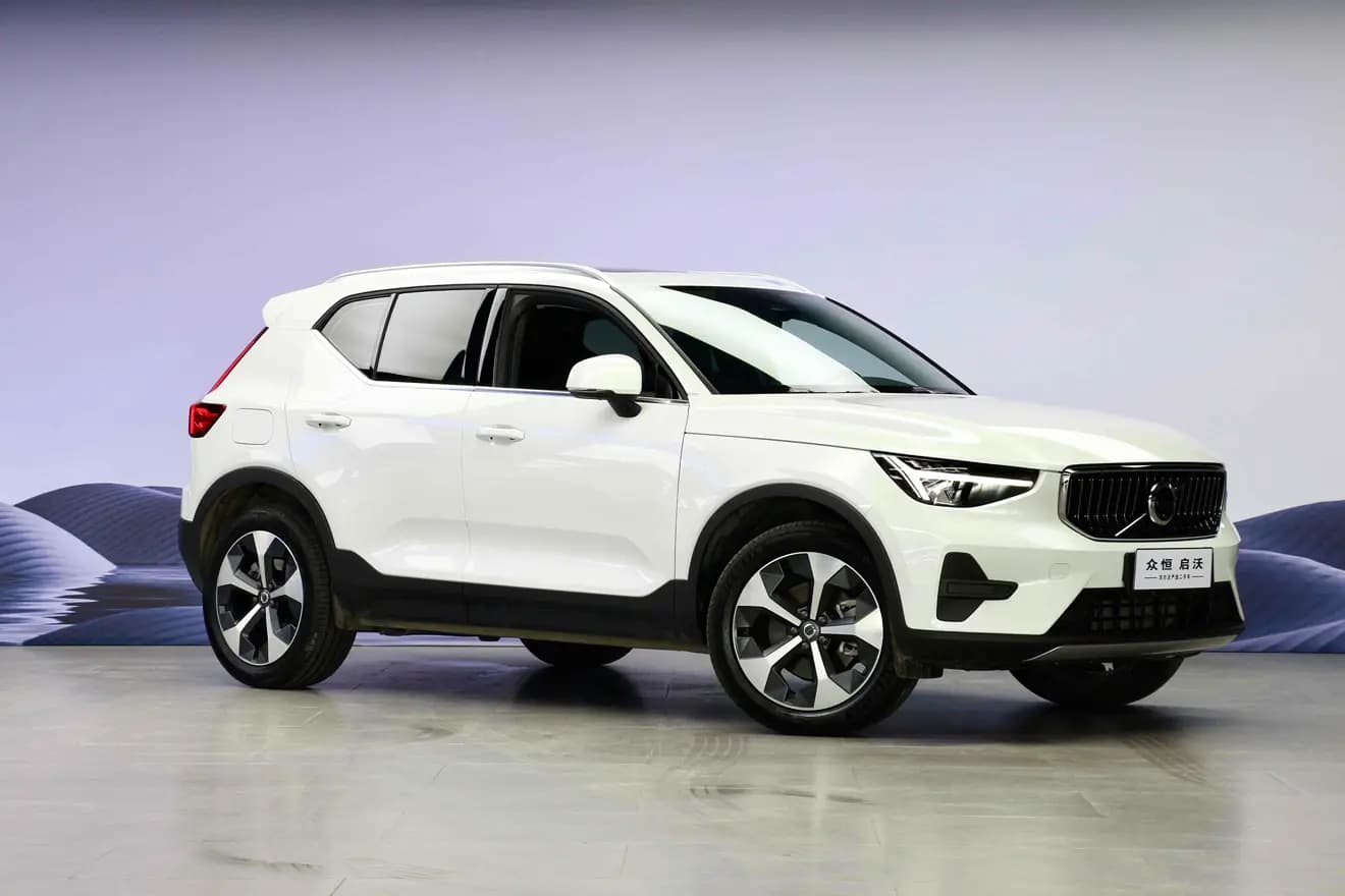 Volvo XC40 2024 г. 16100 км. — фото 3