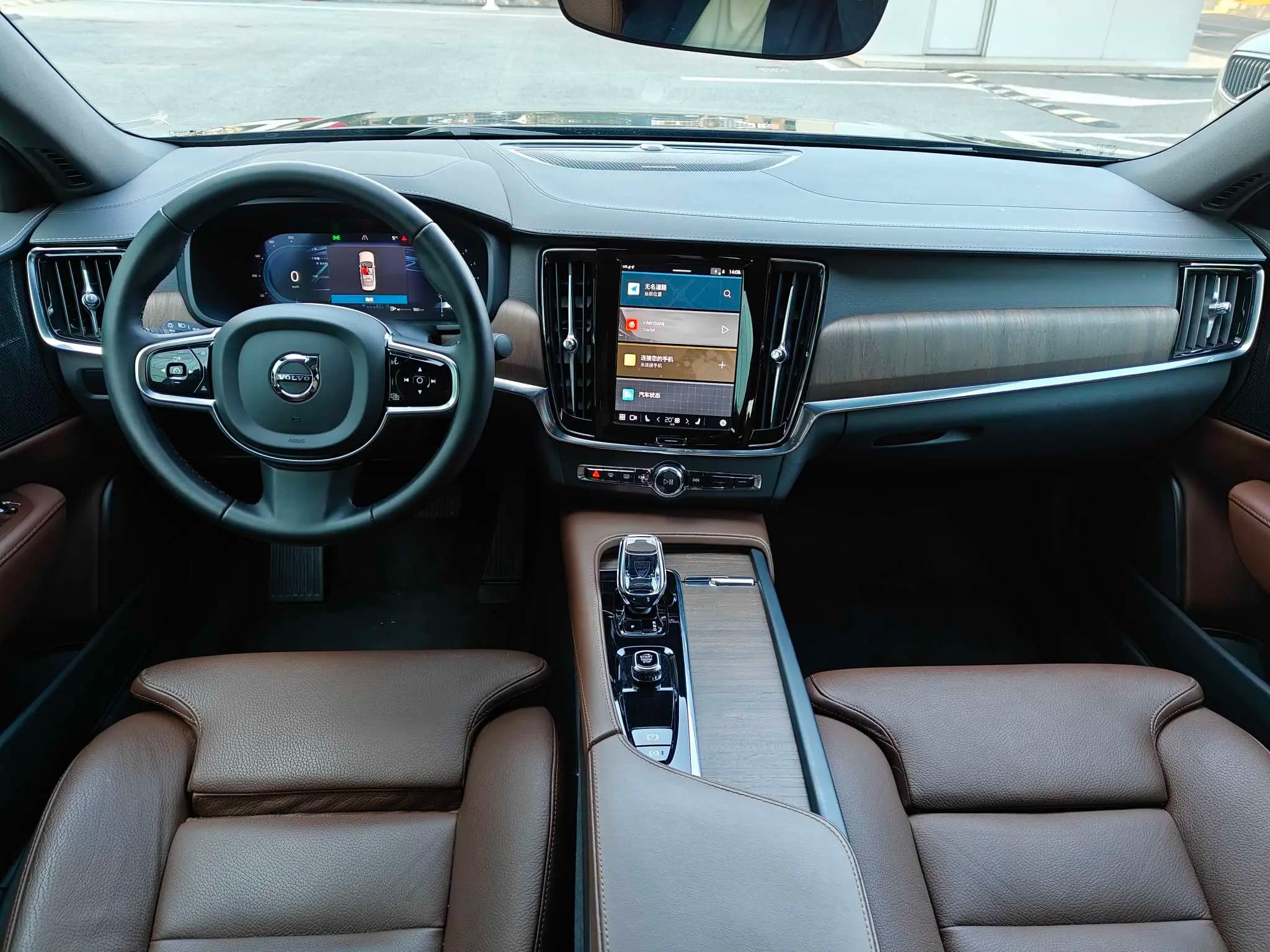 Volvo S90 2025 г. 8434 км. — фото 9