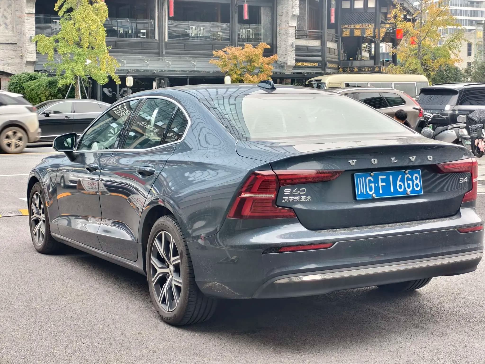 Volvo S60 2025 г. 16006 км. — фото 4