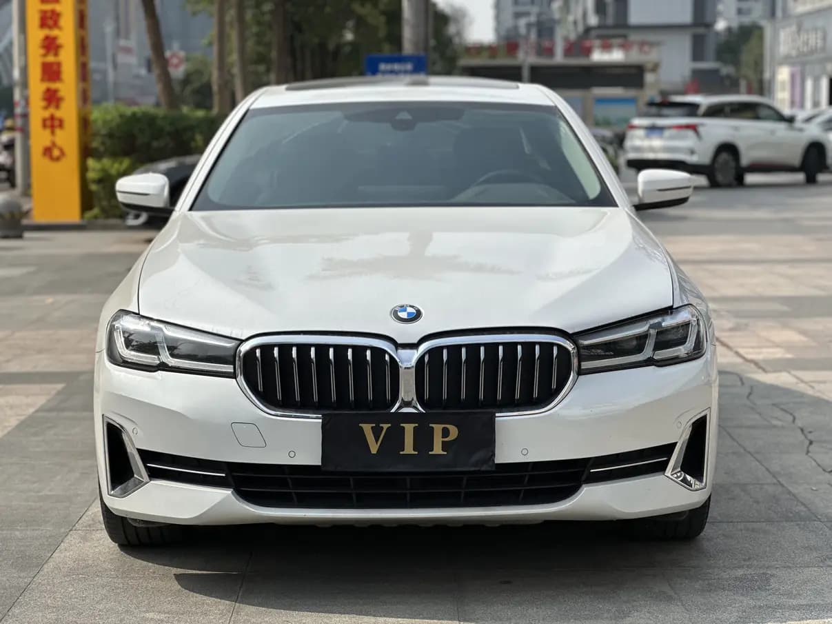 BMW 5 Series 2021 г. 144016 км. — фото 2