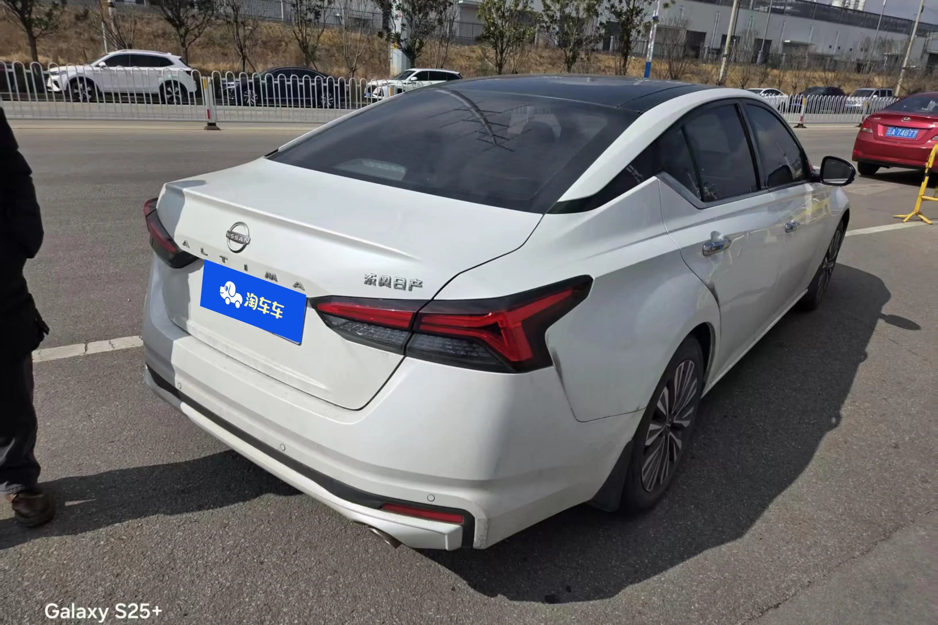 Nissan Altima 2023 г. 43732 км. — фото 3