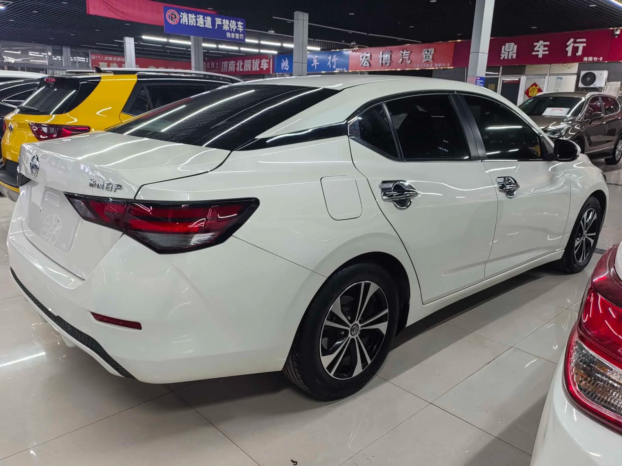 Nissan Sylphy 2021 г. 76058 км. — фото 6