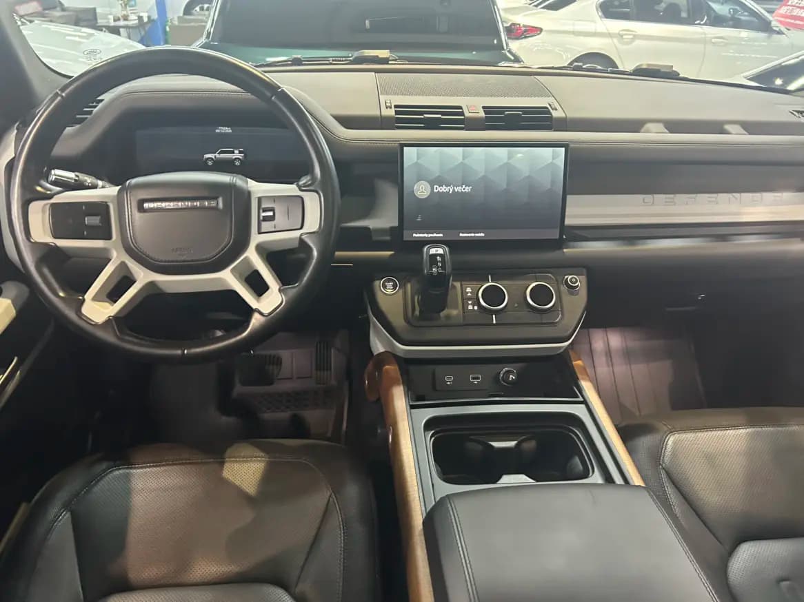 Land Rover Guard 2022 г. 77065 км. — фото 12